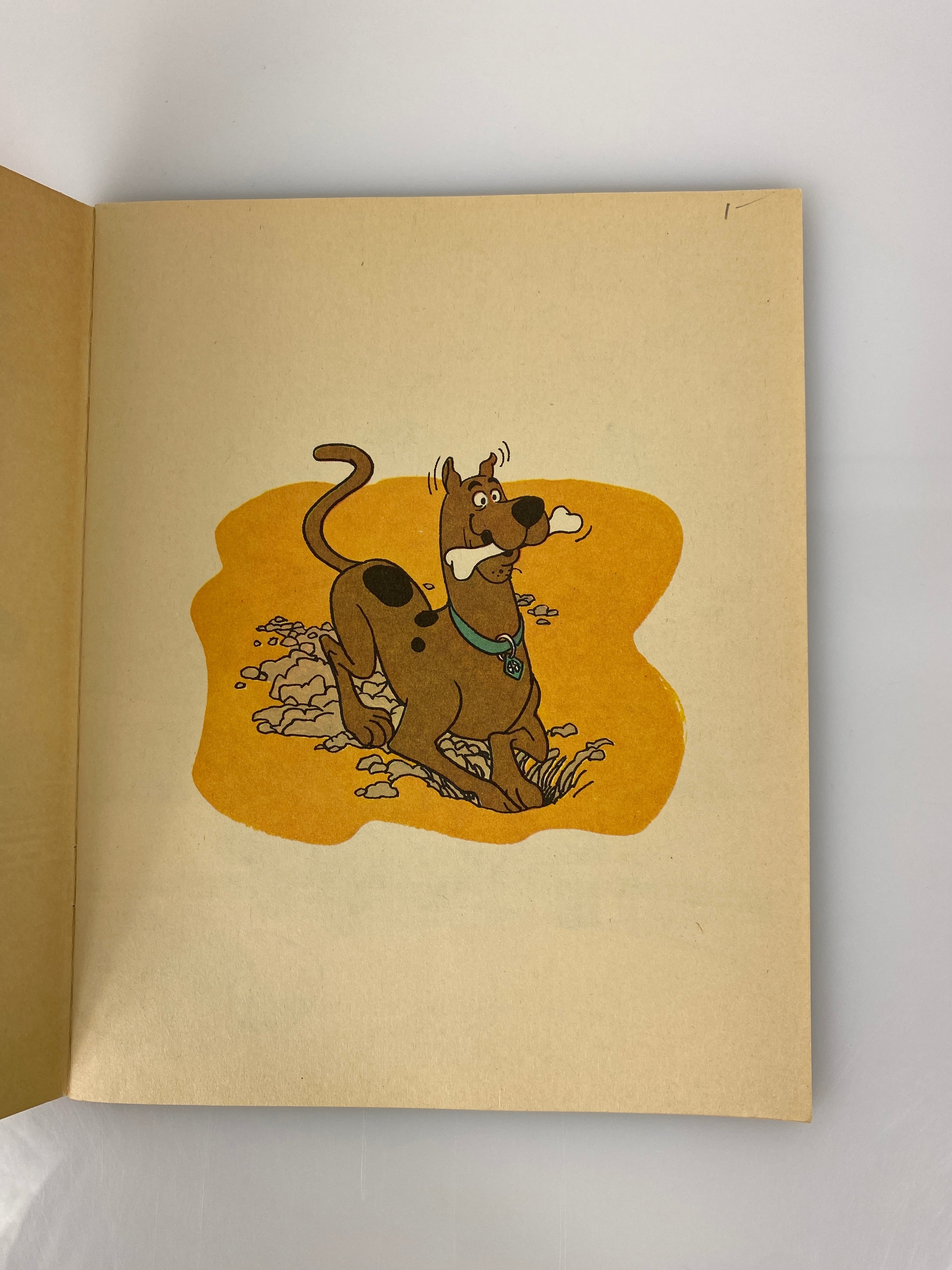 Scooby Doo and the Headless Horseman Rand McNally Children's Book 1976