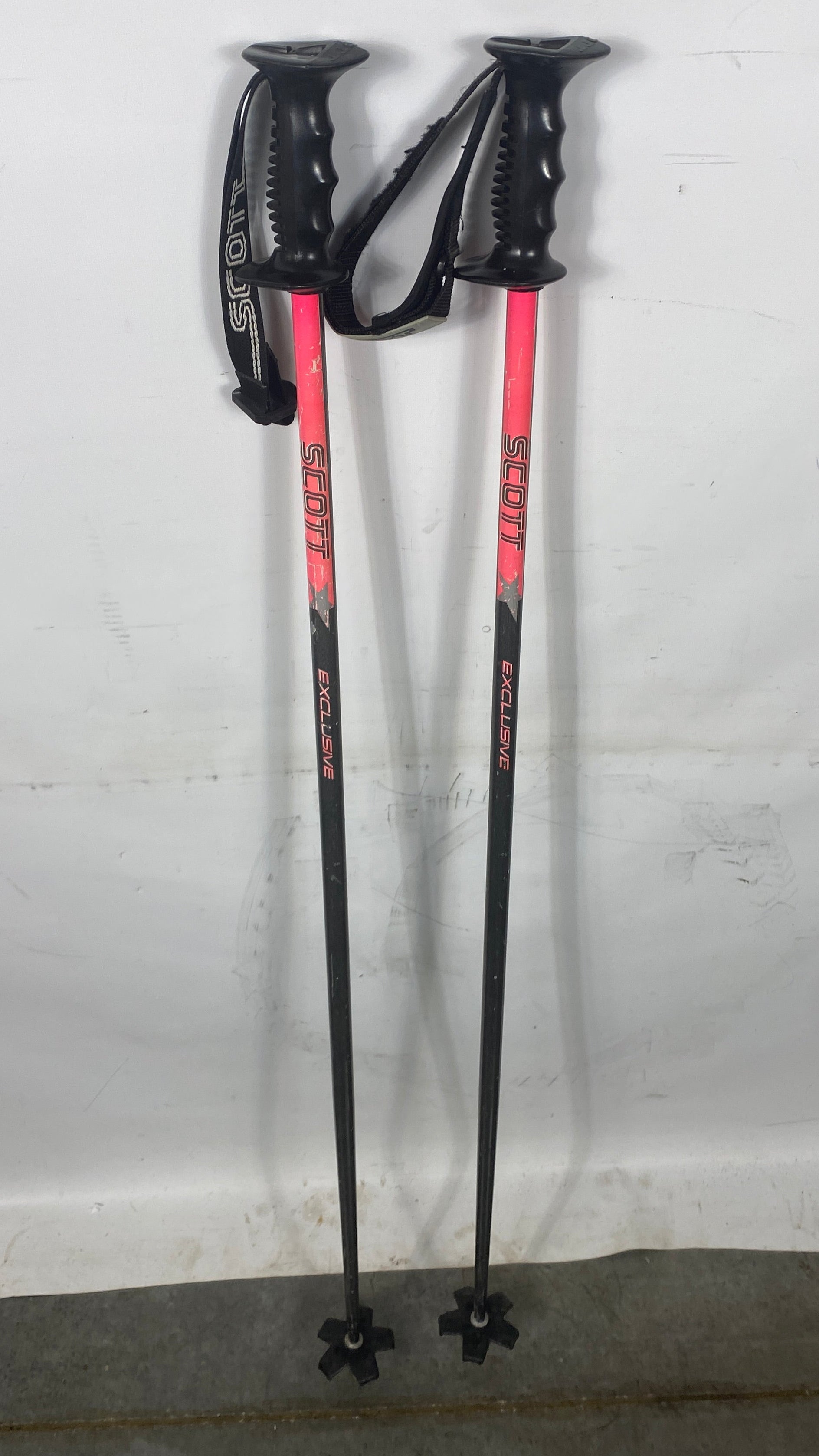 Scott Exclusive Pink and Black Ski Poles