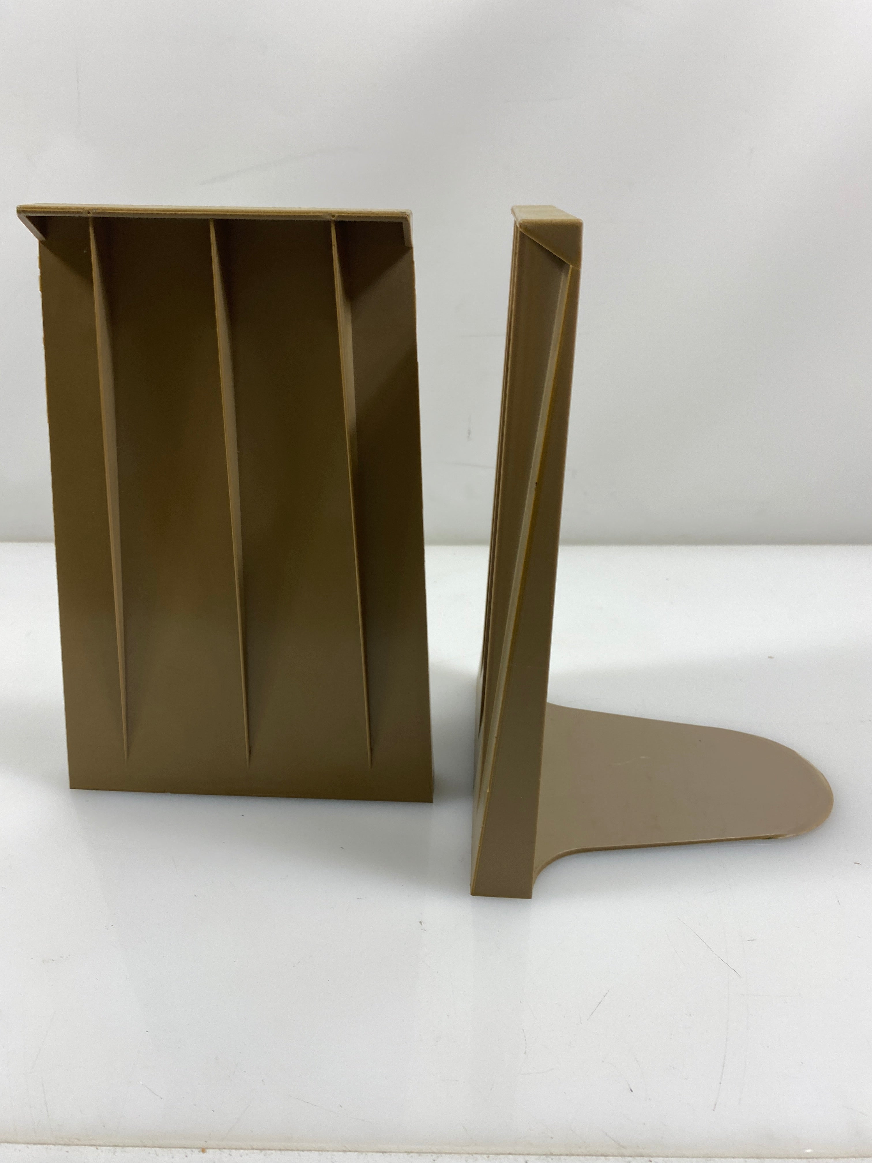 Set of 2 Bro-Dart Vintage Beige Plastic Bookends