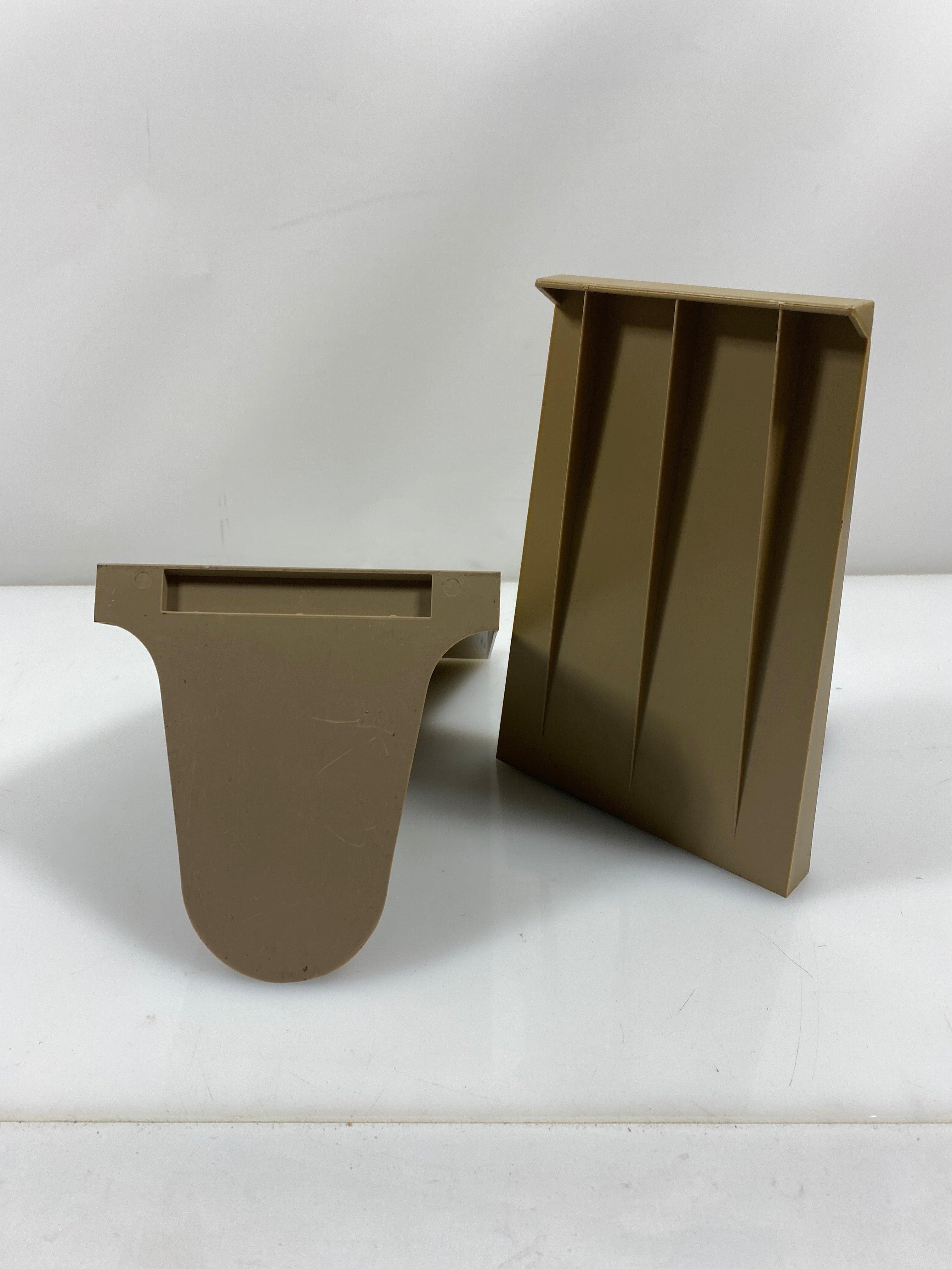 Set of 2 Bro-Dart Vintage Beige Plastic Bookends