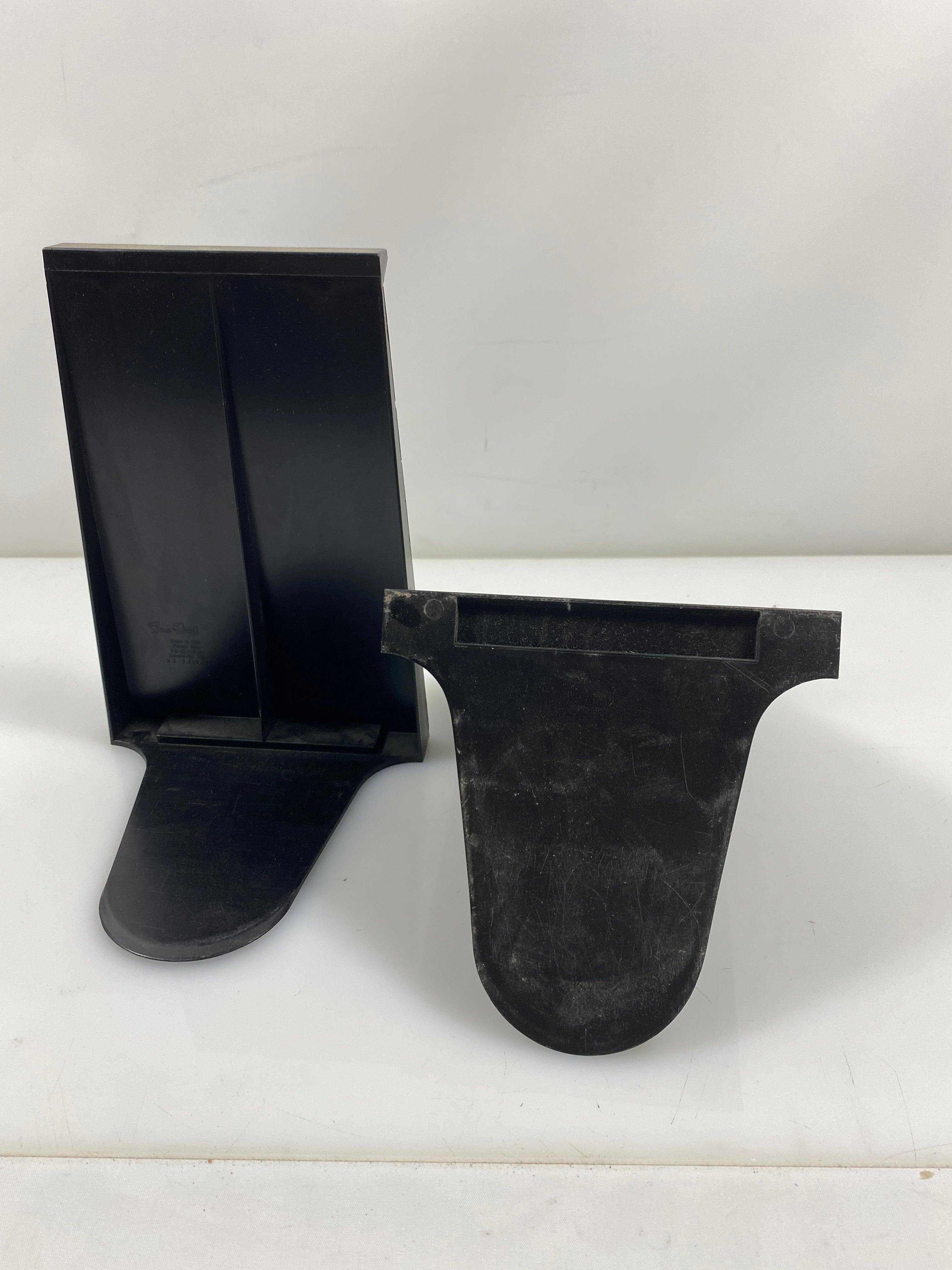 Set of 2 Bro-Dart Vintage Black Plastic Bookends