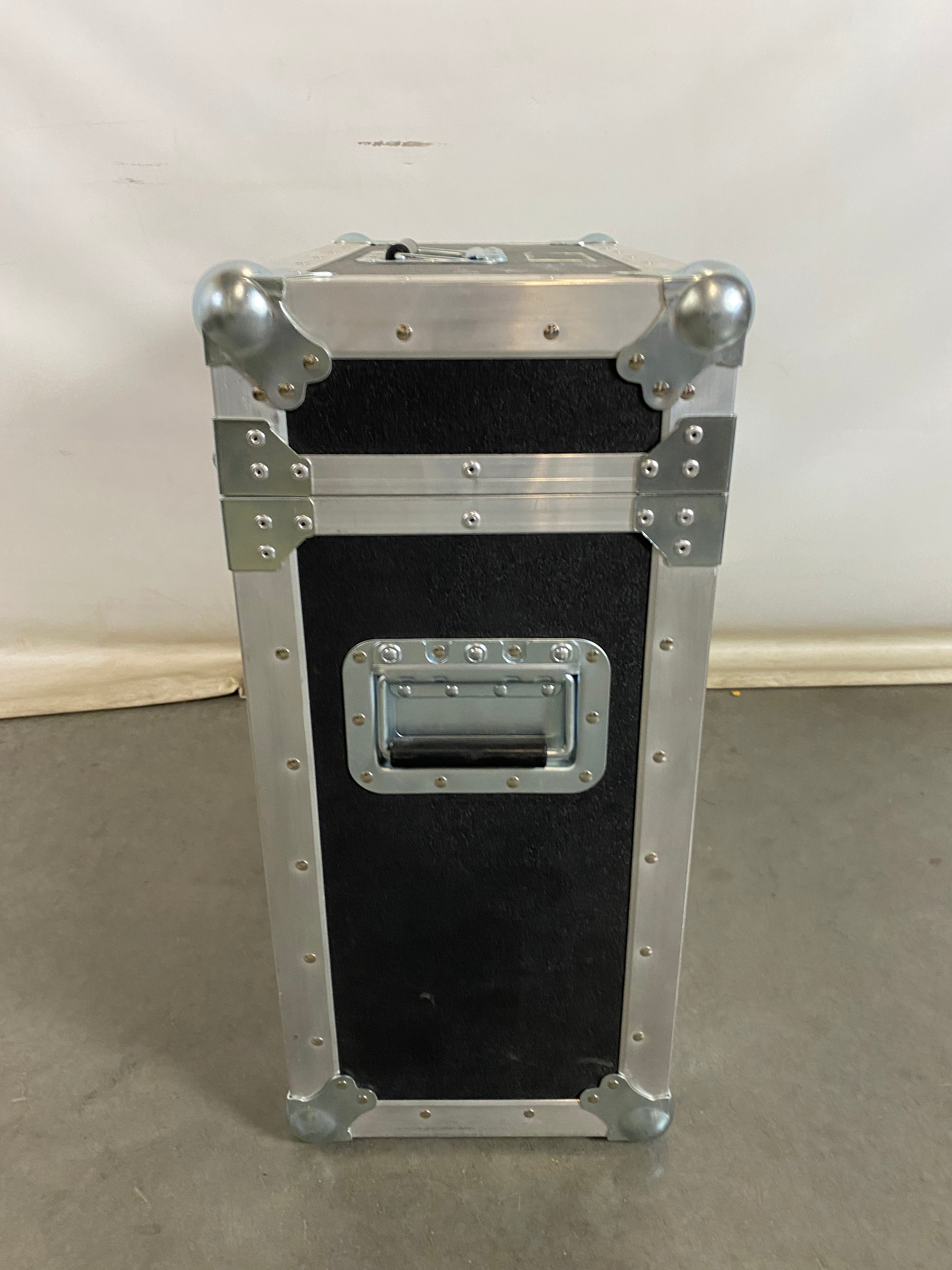Set of 2 Source Four Stage Can Lights with Case