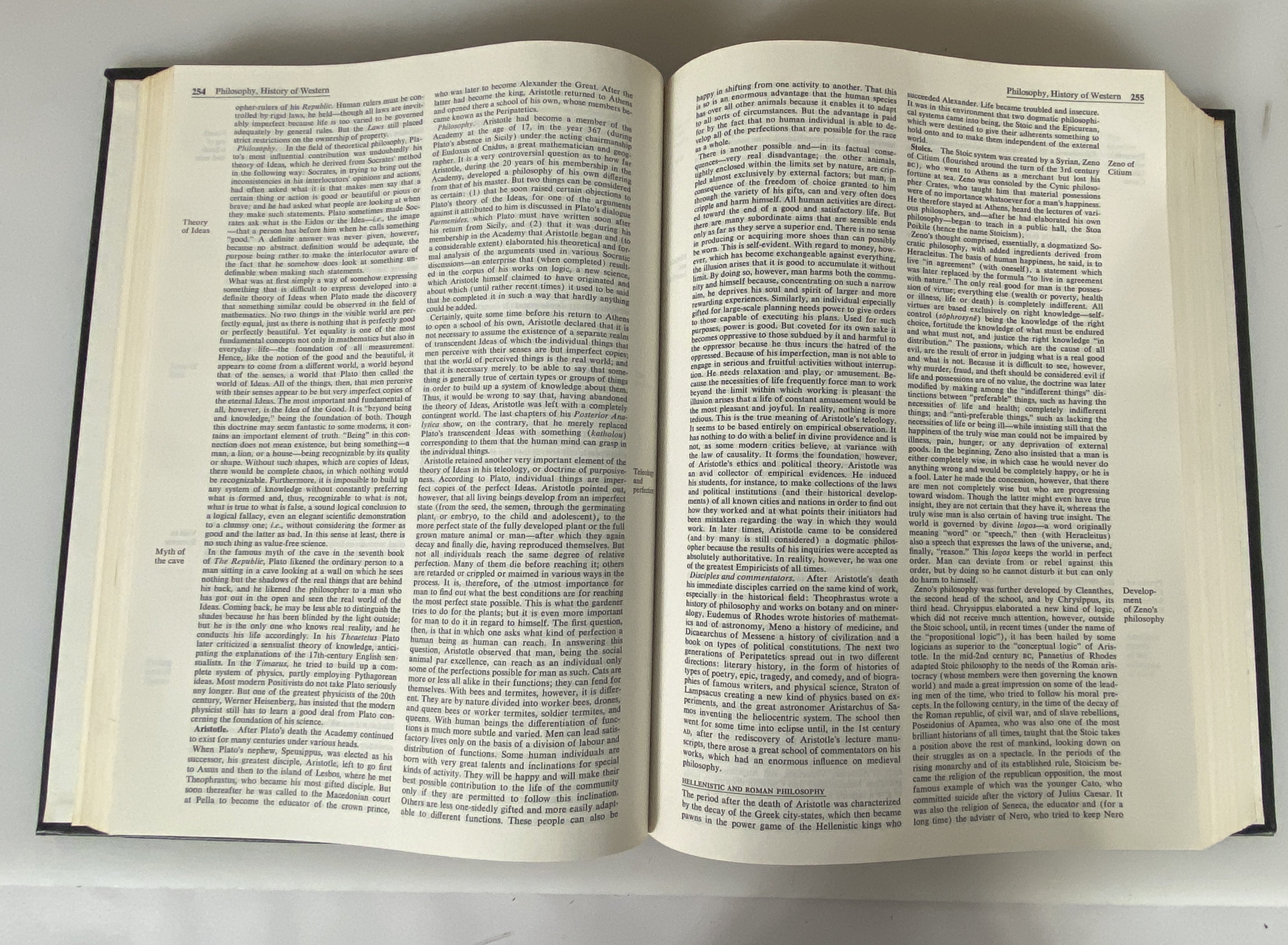 Set of 30 Encyclopedia Britannica Macro/Micropaedia 1975 HC
