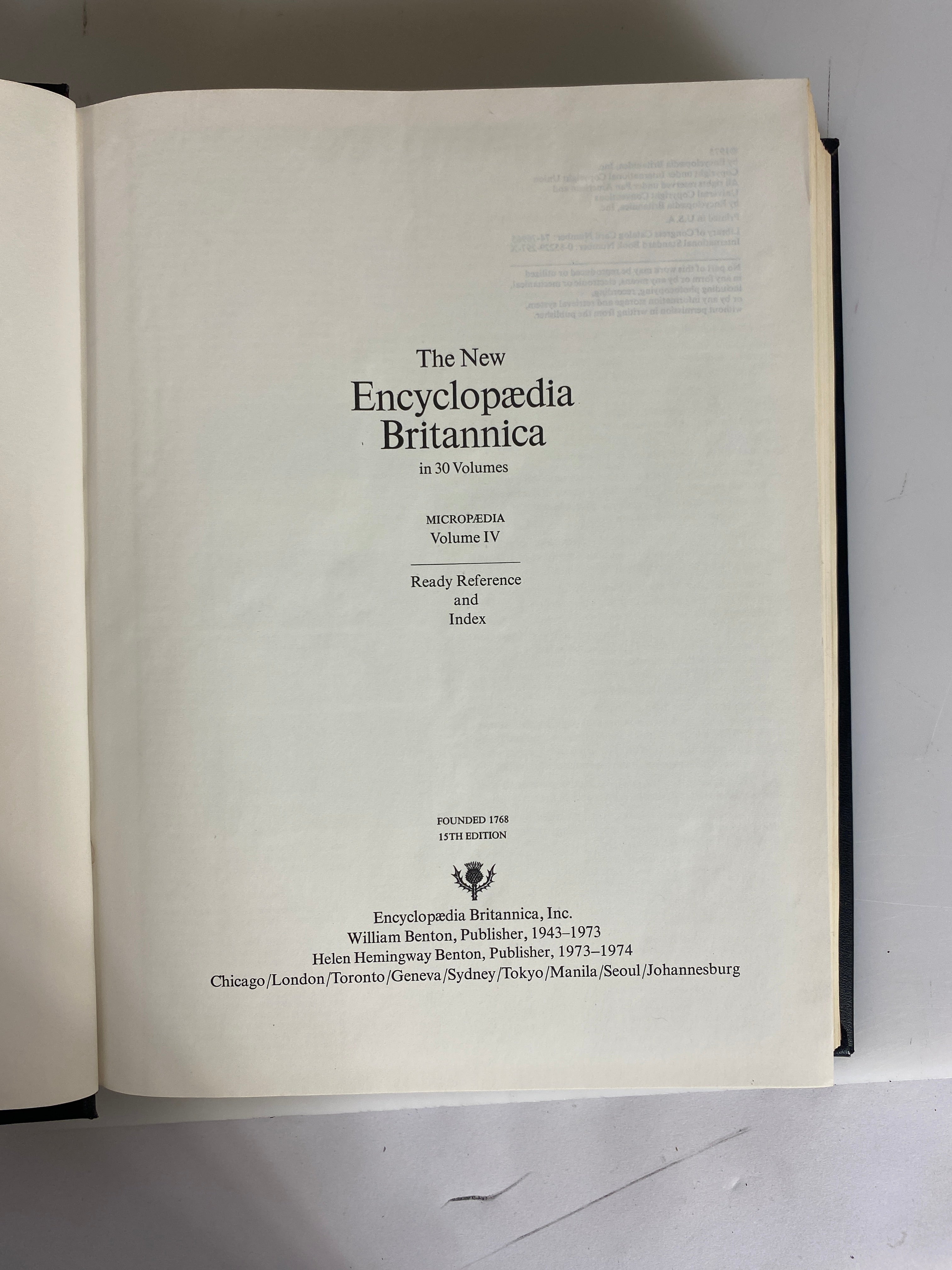 Set of 30 Encyclopedia Britannica Macro/Micropaedia 1975 HC