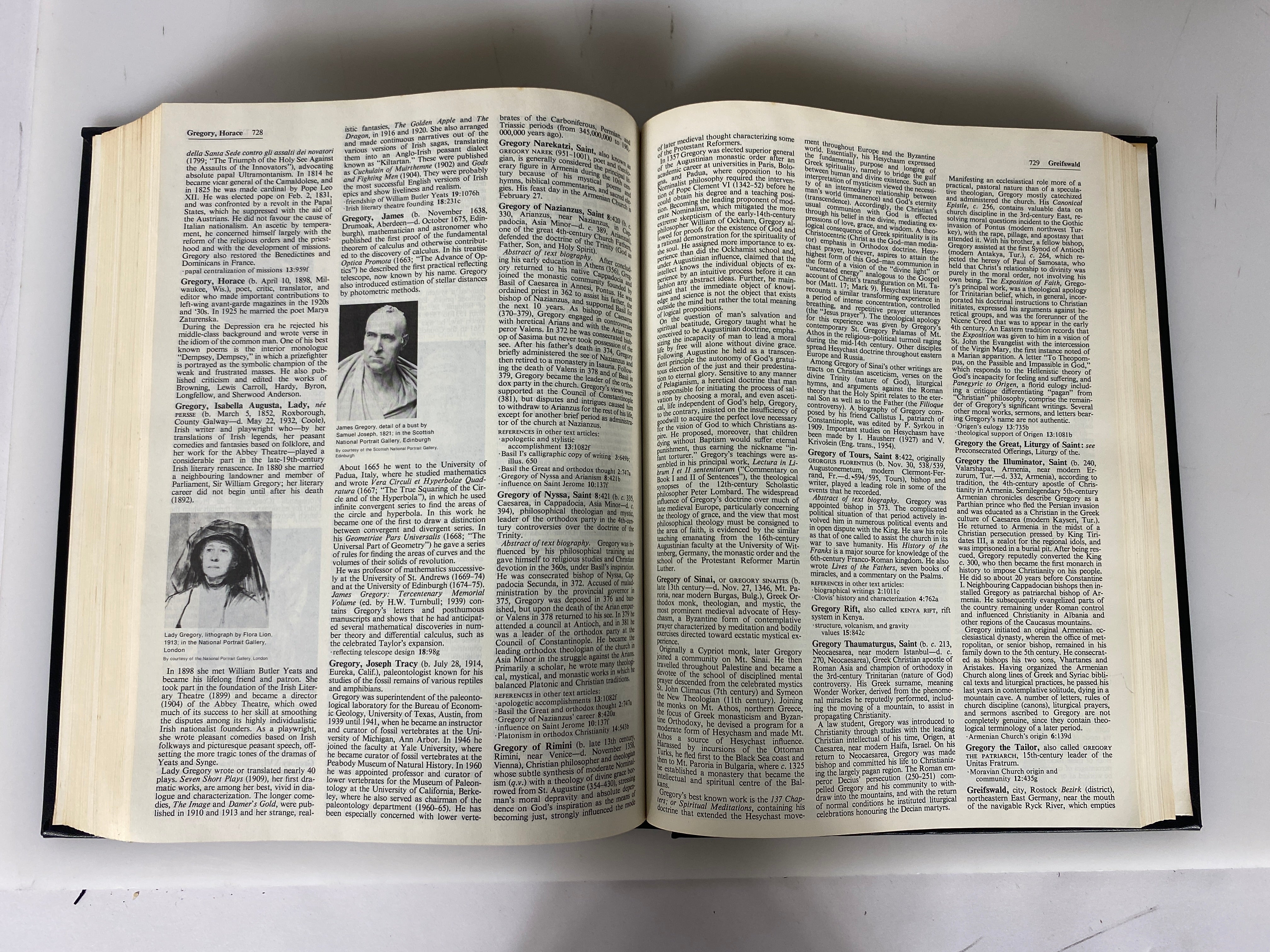 Set of 30 Encyclopedia Britannica Macro/Micropaedia 1975 HC
