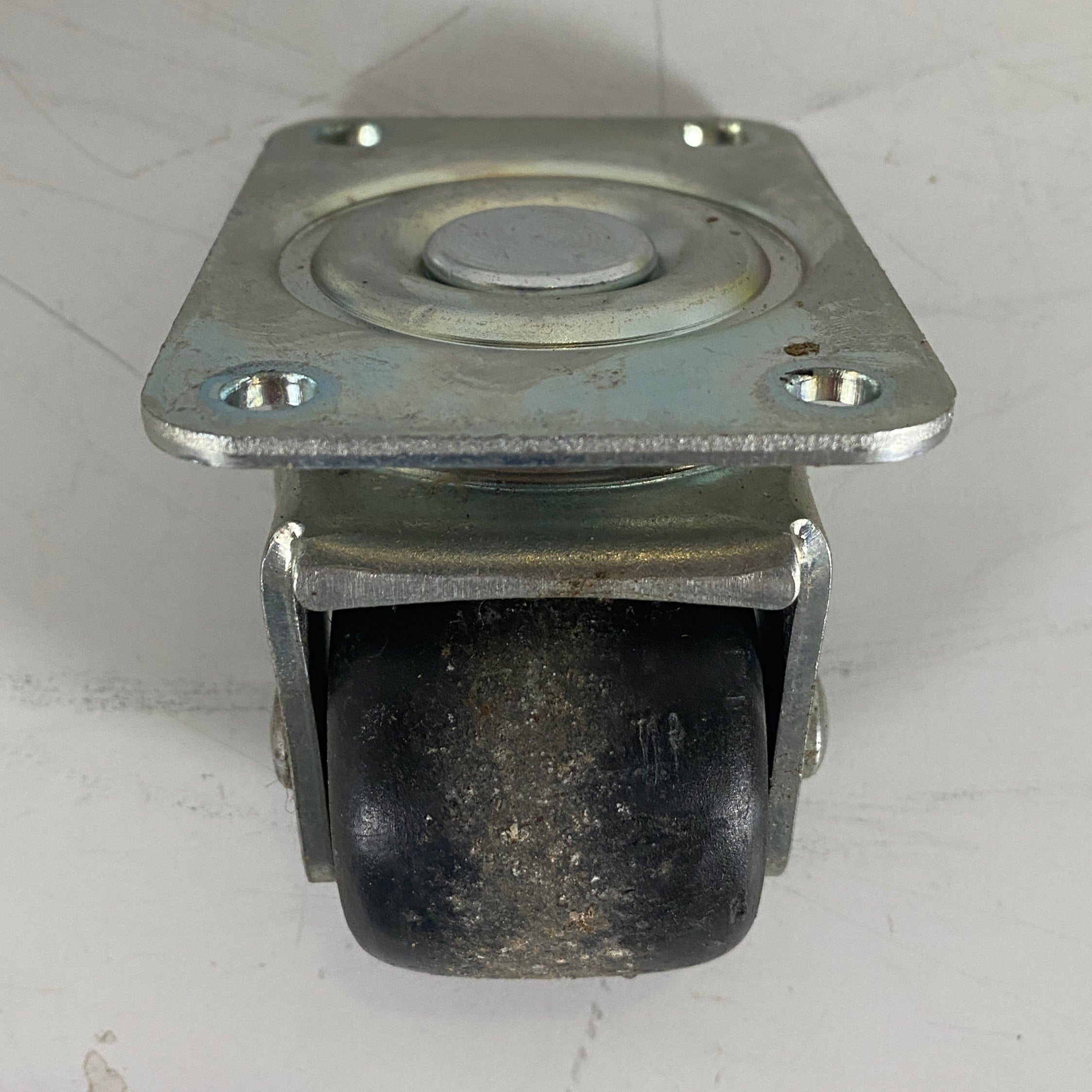Set of 4 Non Locking Silver Casters