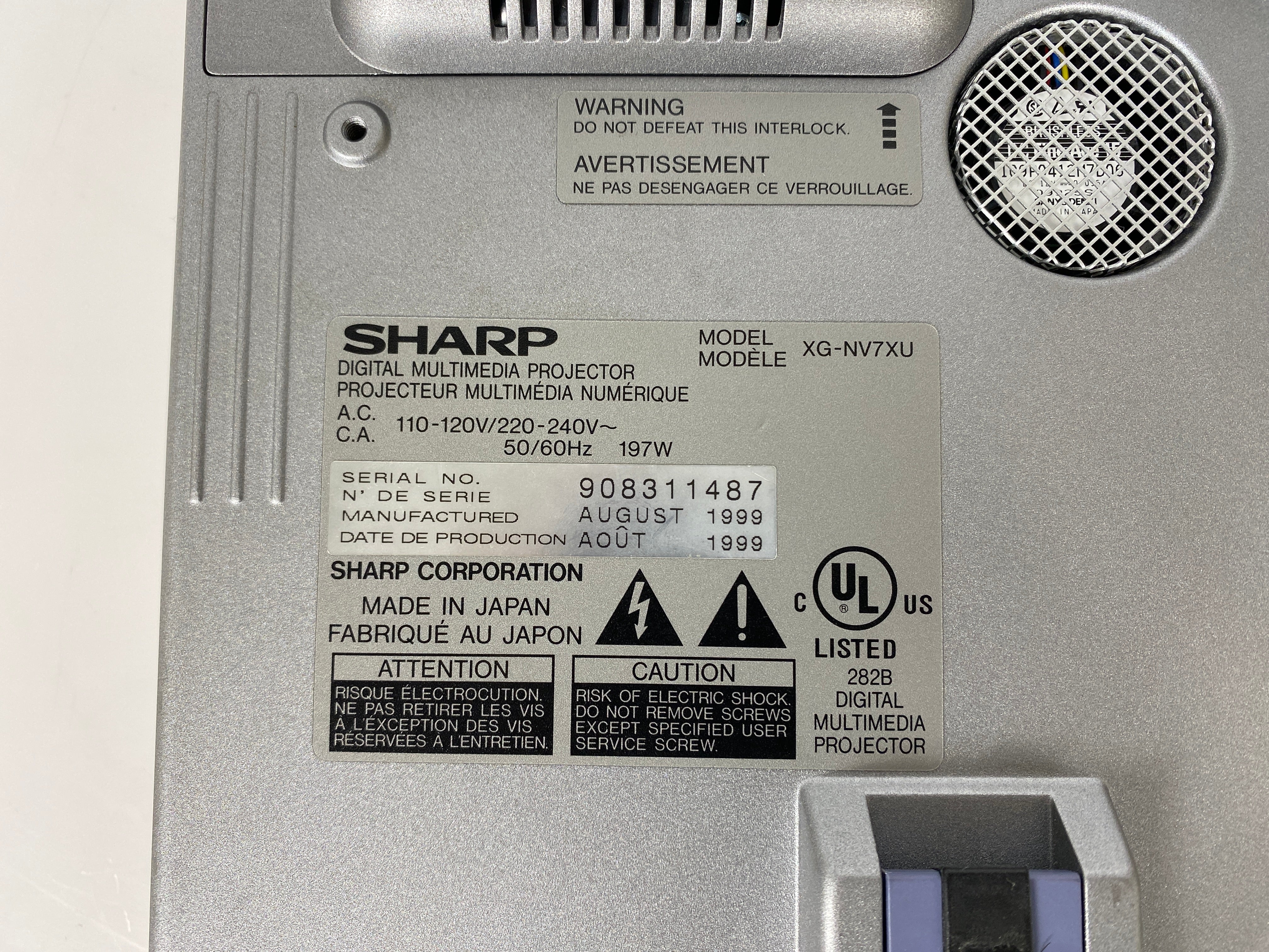 Sharp Notevision 7 XG-NV7XU Digital Multimedia Projector
