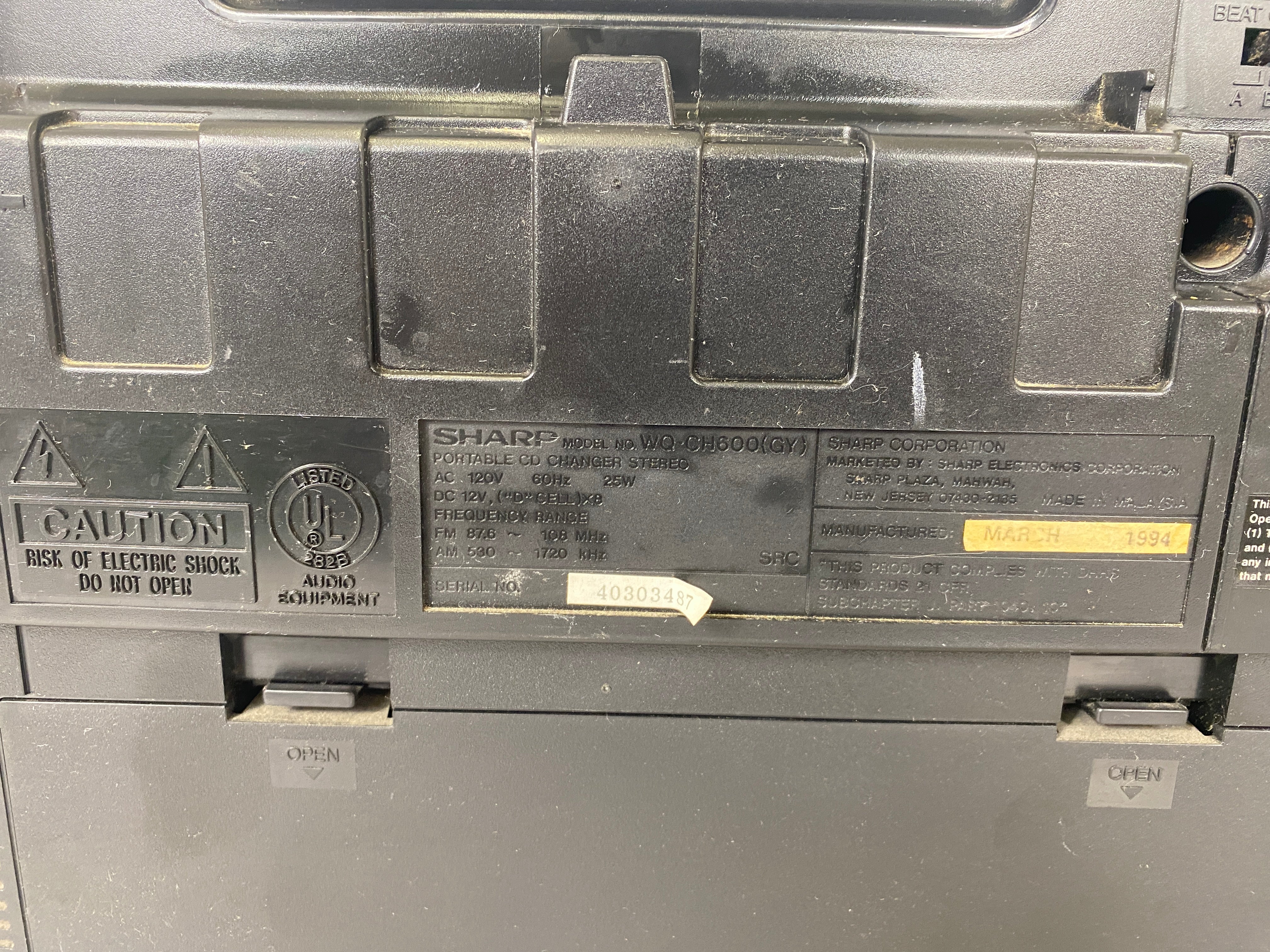 Sharp Vintage CD Dual Cassette Boombox WQ-CH600(GY)