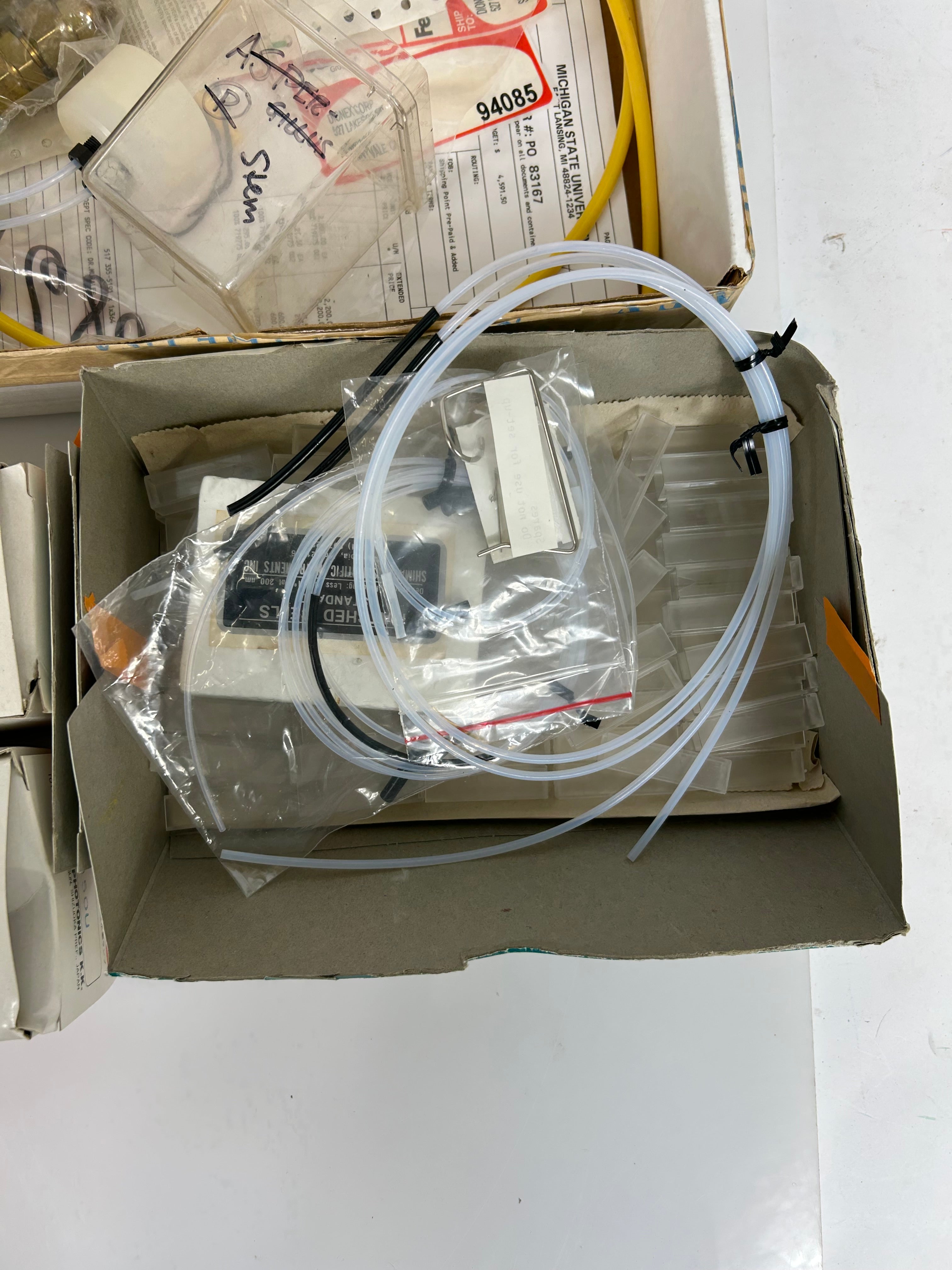 Shimadzu UV-260 UV-VIS Spectrophotometer with CPS-260 Controller