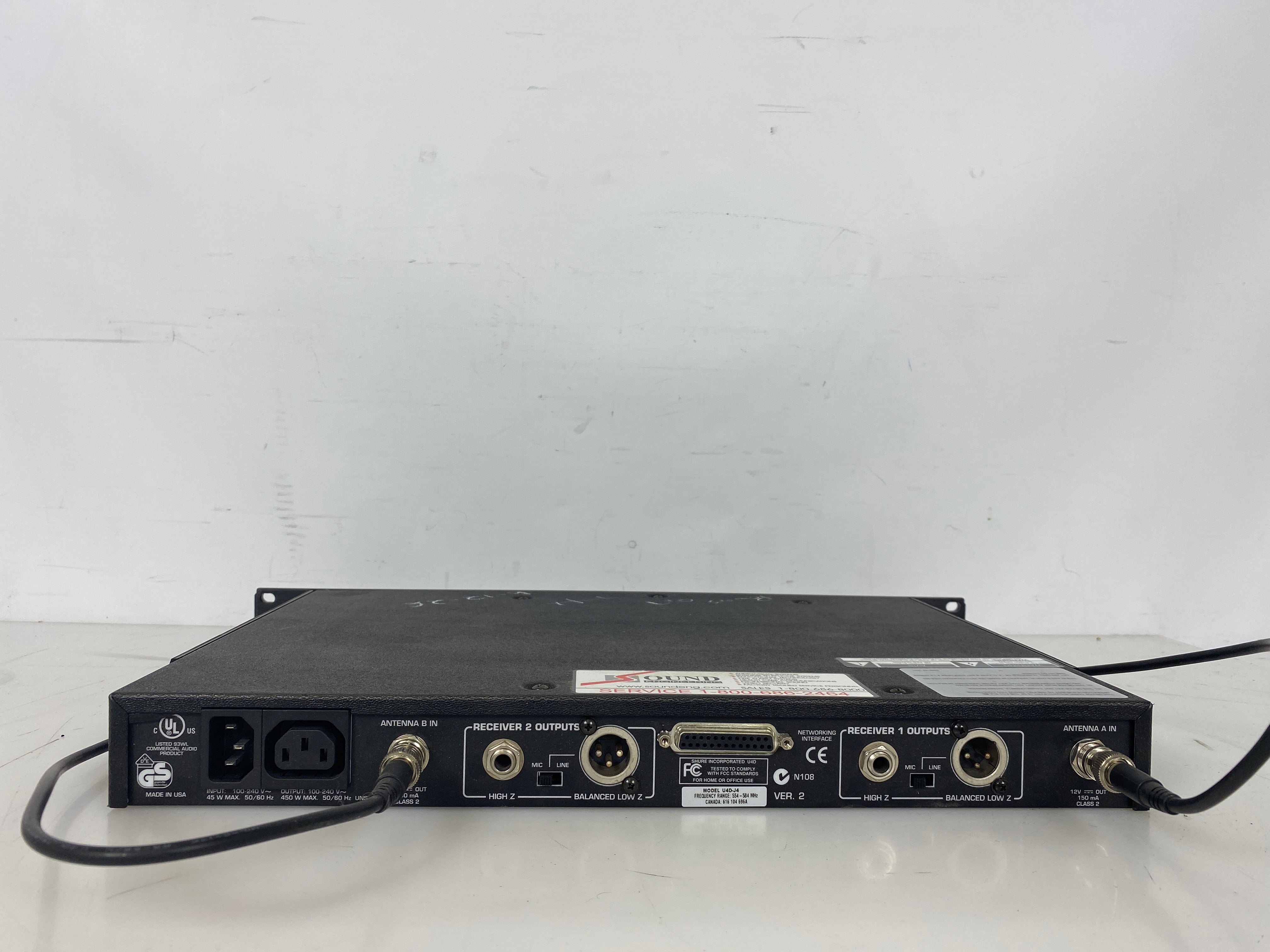 Shure U4D-J4 Dual Wireless Receiver 554-584 MHz *Powers On*