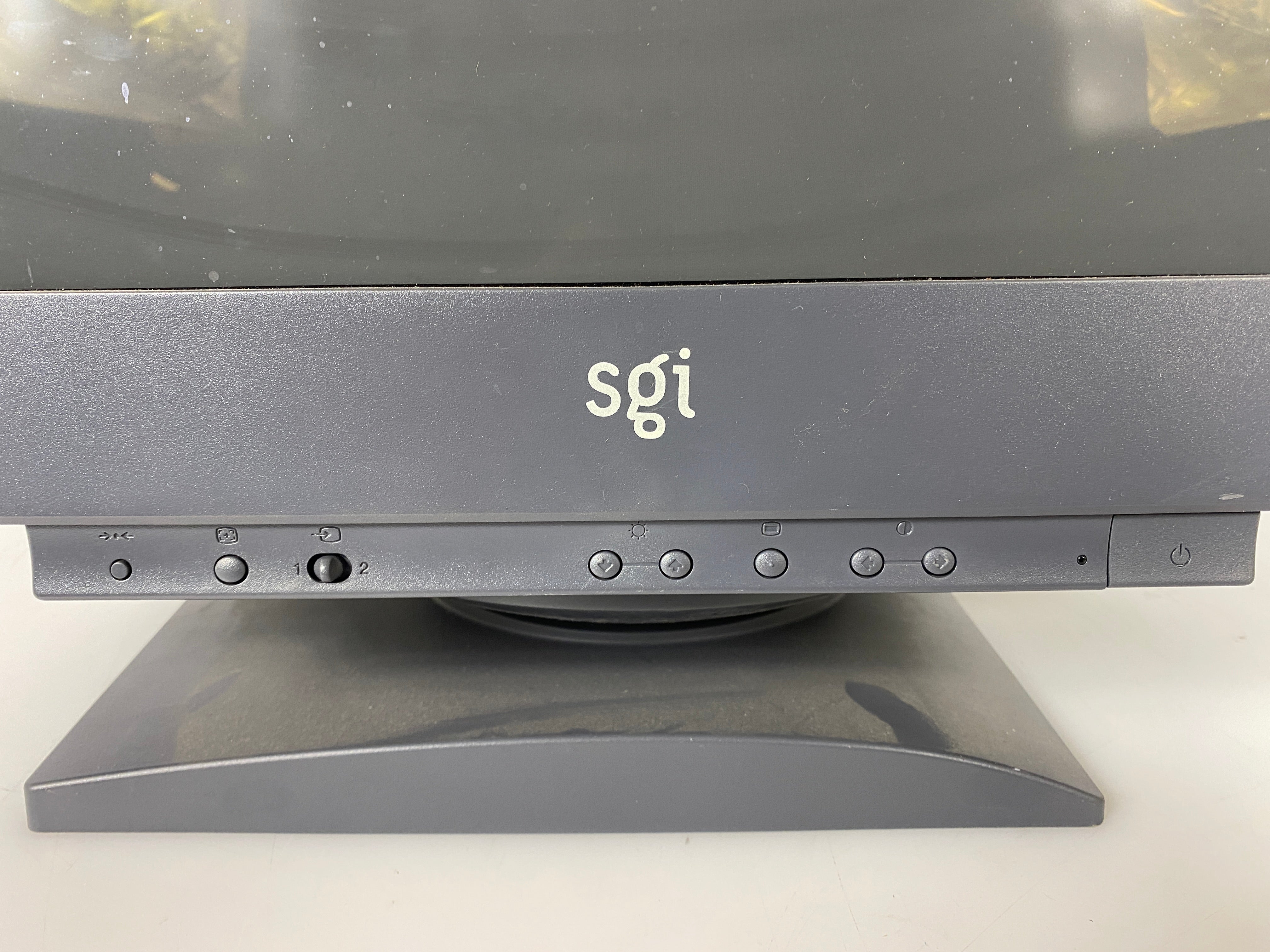 Silicon Graphics Octane2 Desktop with Color Graphic Monitor and Peripherals