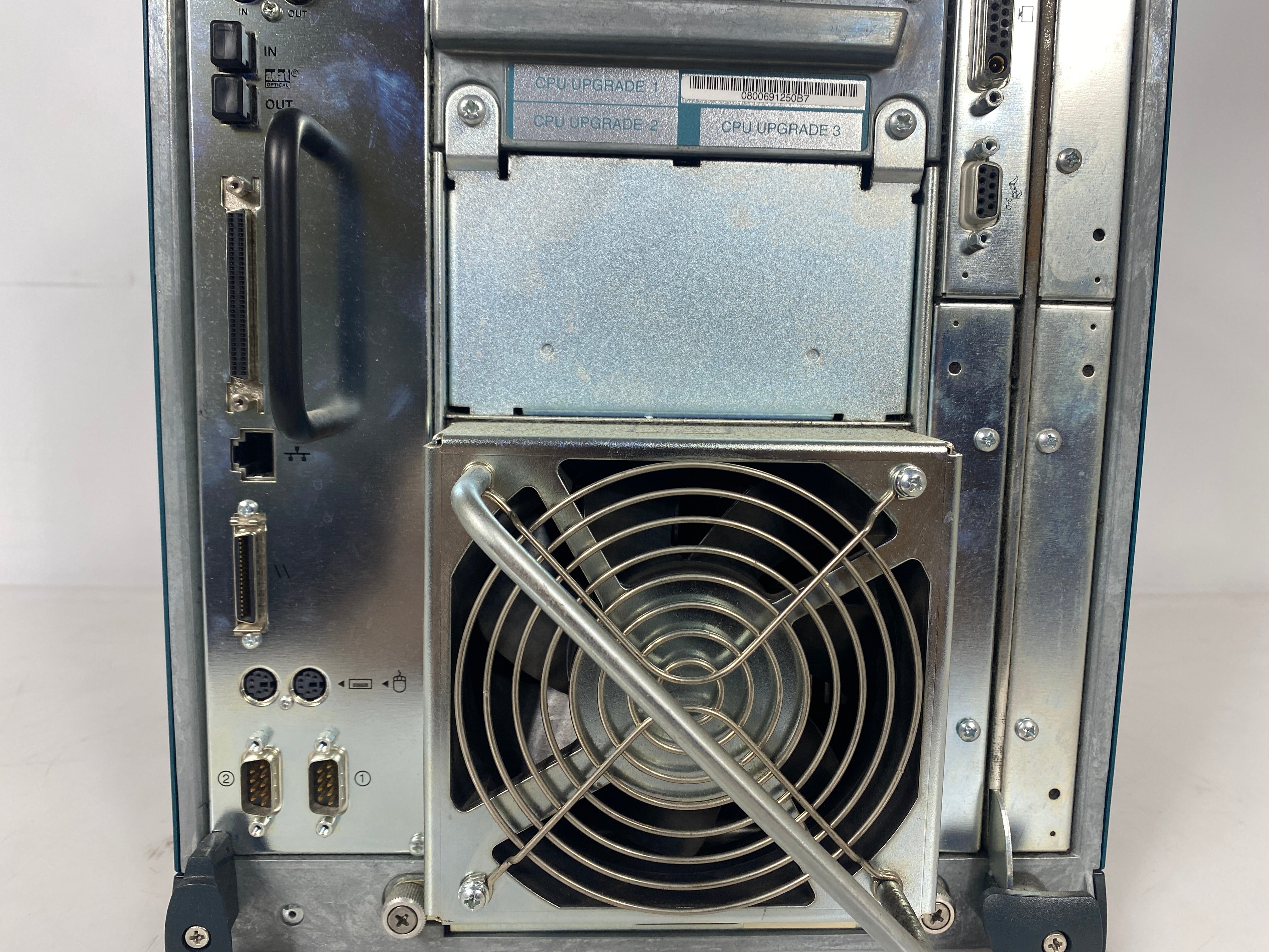 Silicon Graphics SGI Octane Desktop CMNB015ANG300 with Peripherals