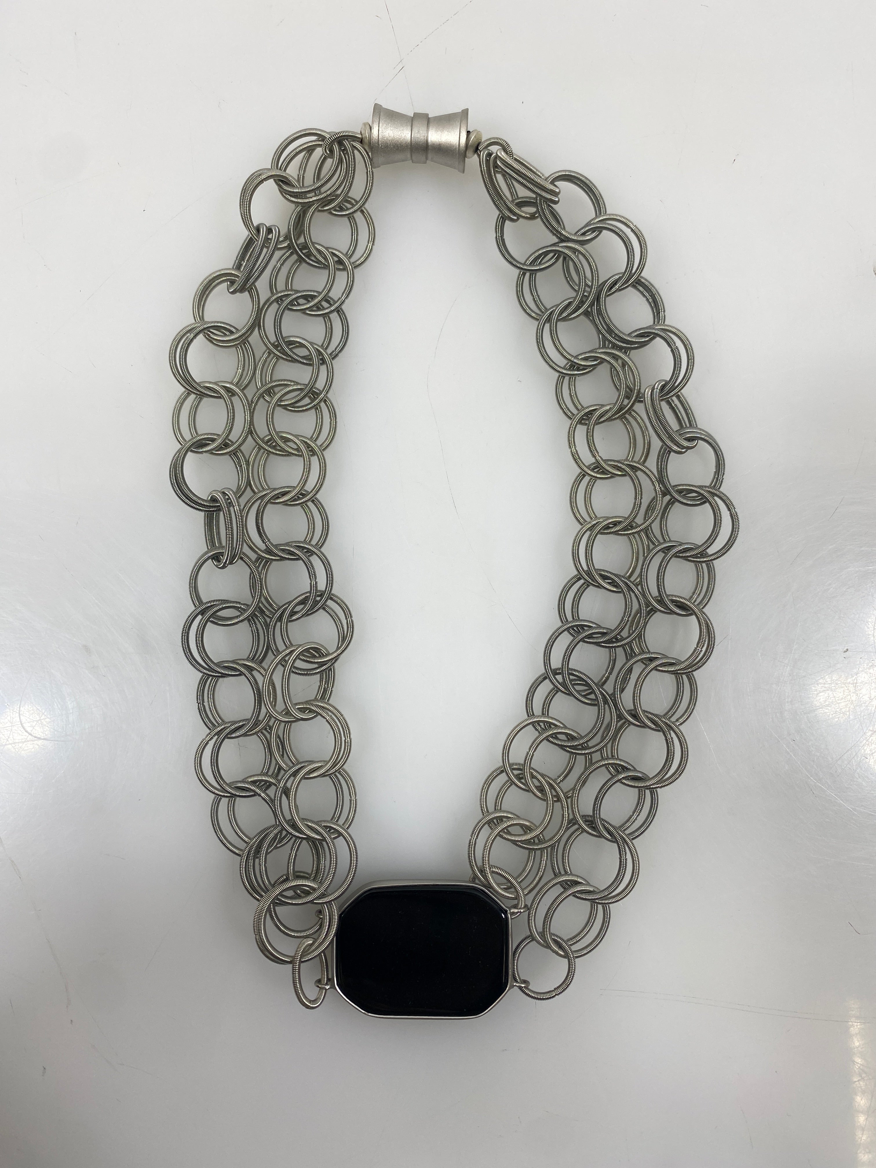 Silver Spring Wire Set Clasp Stone Pendant Necklace