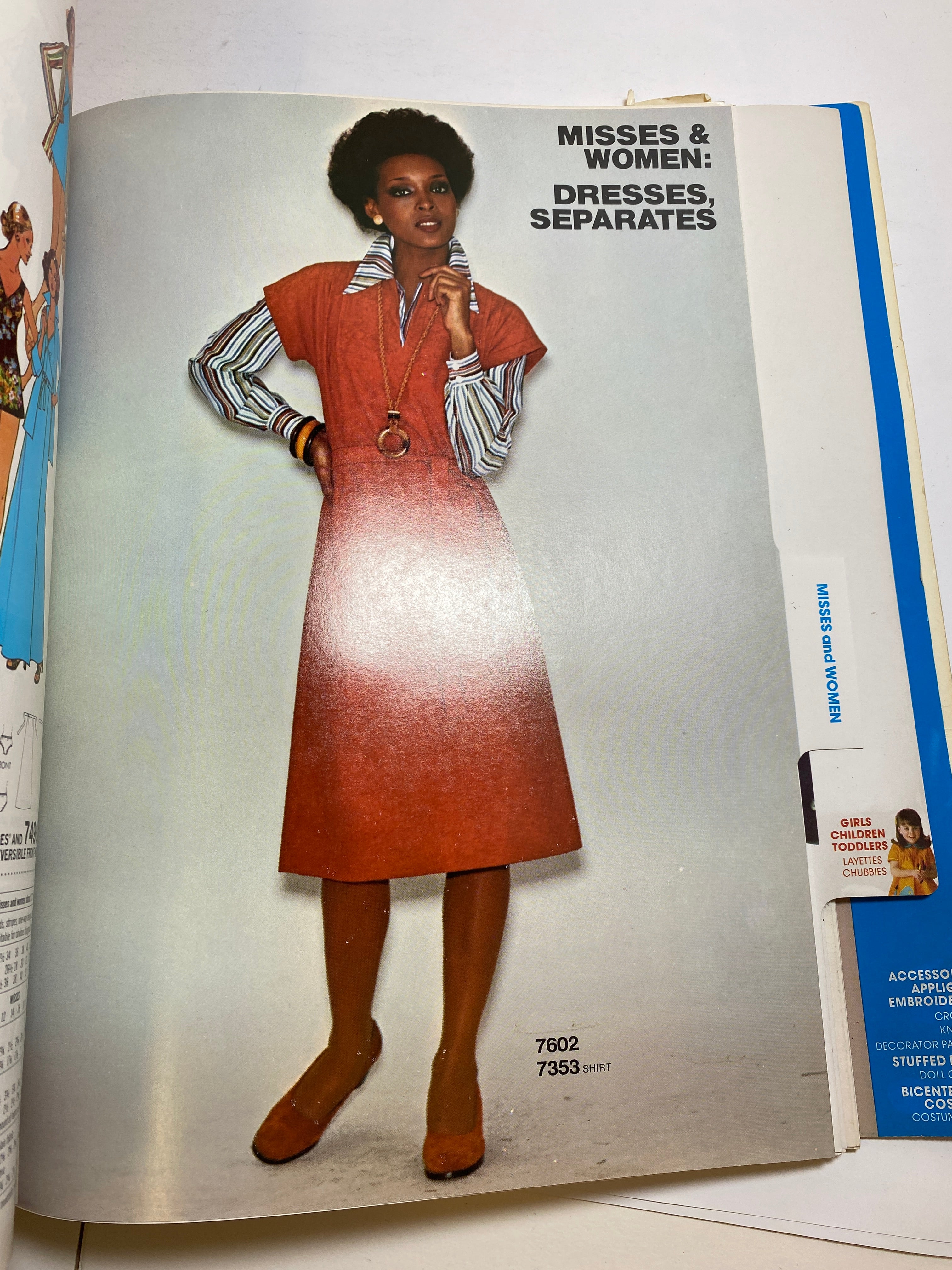 Simplicity March 1977 Counter Catalog Book