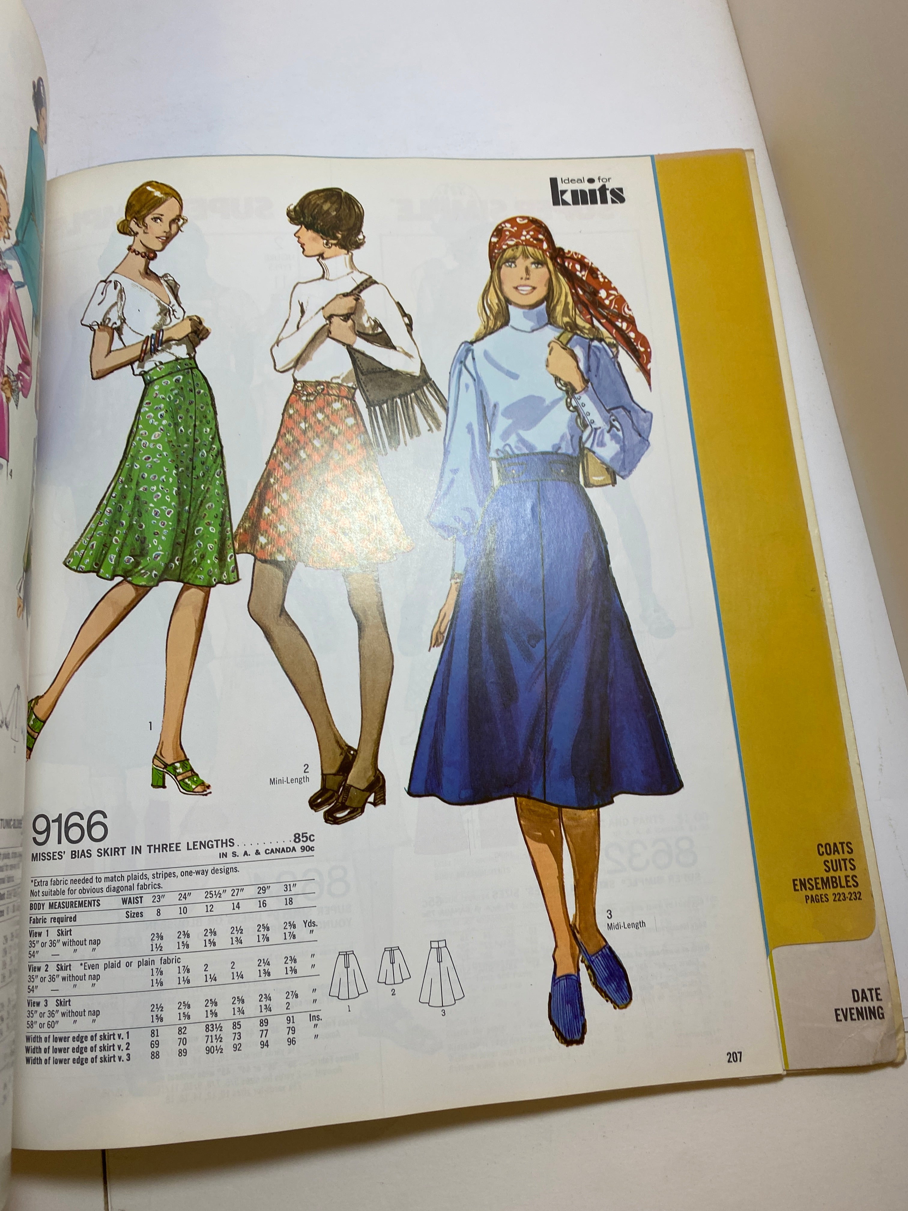Simplicity Summer 1971 Counter Catalog Book