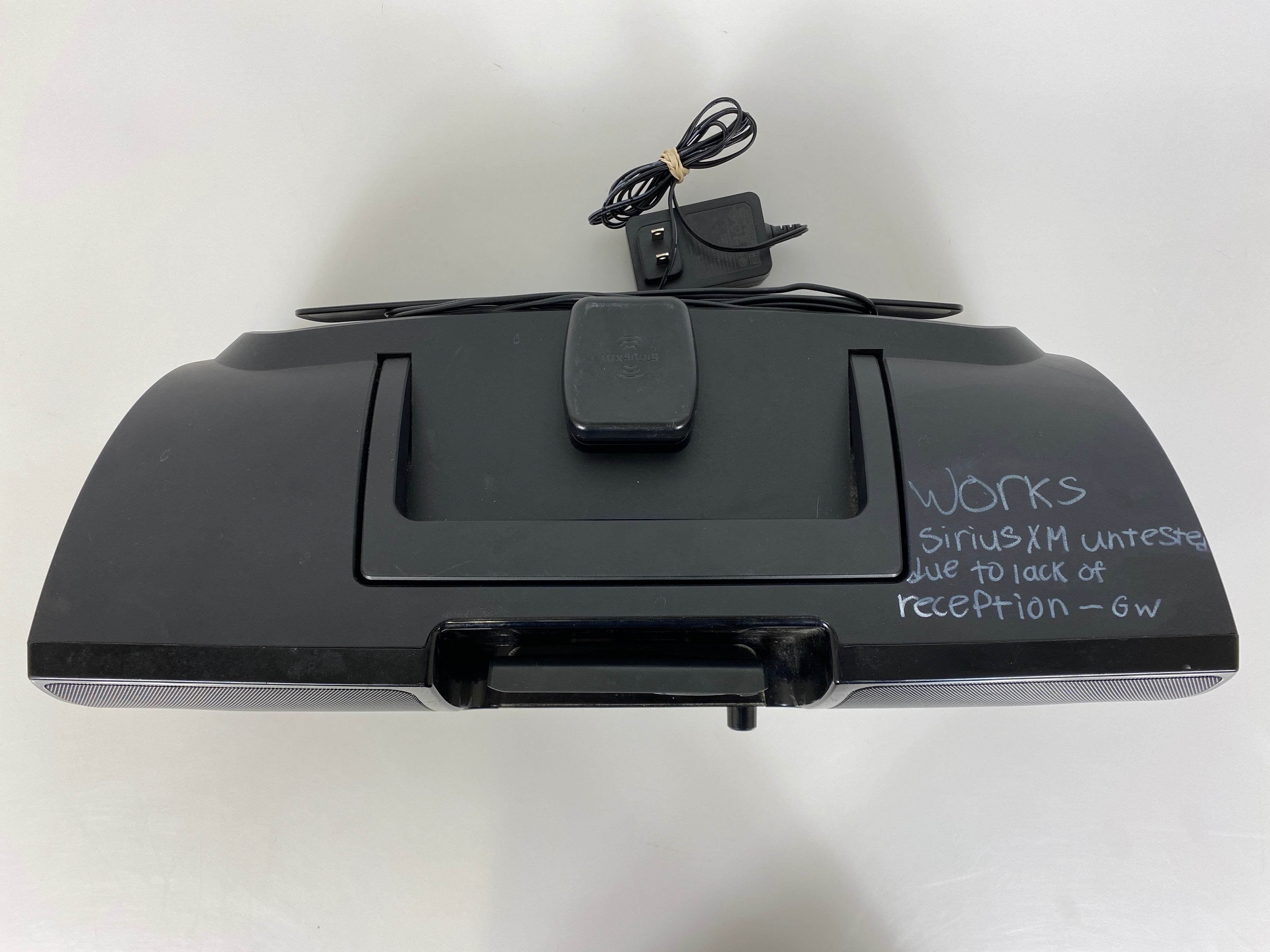 SiriusXM Portable Speaker Dock SD2 SXSD2 *Untested*
