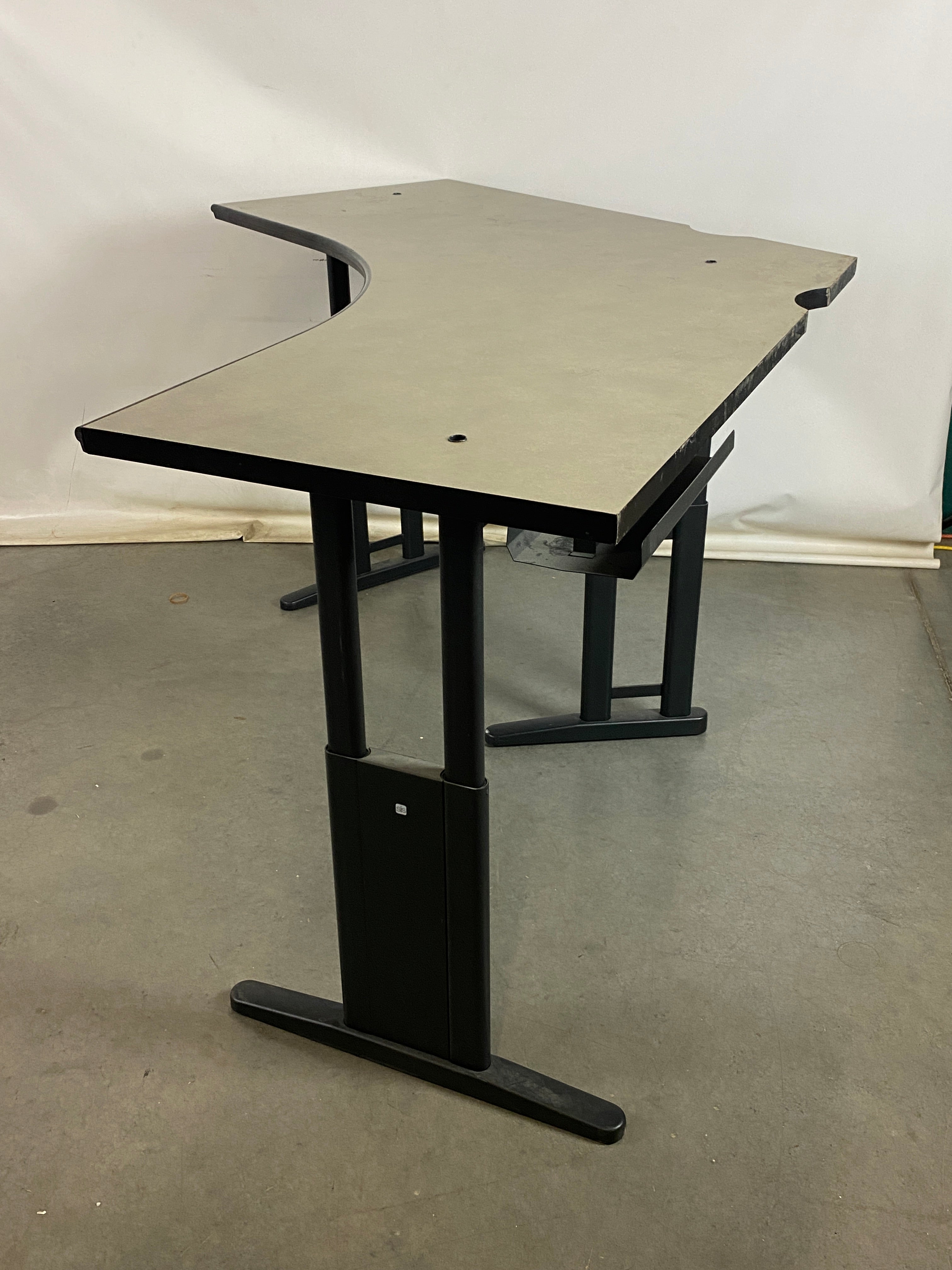 Sis Ergonomics Gray Adjustable Corner Desk