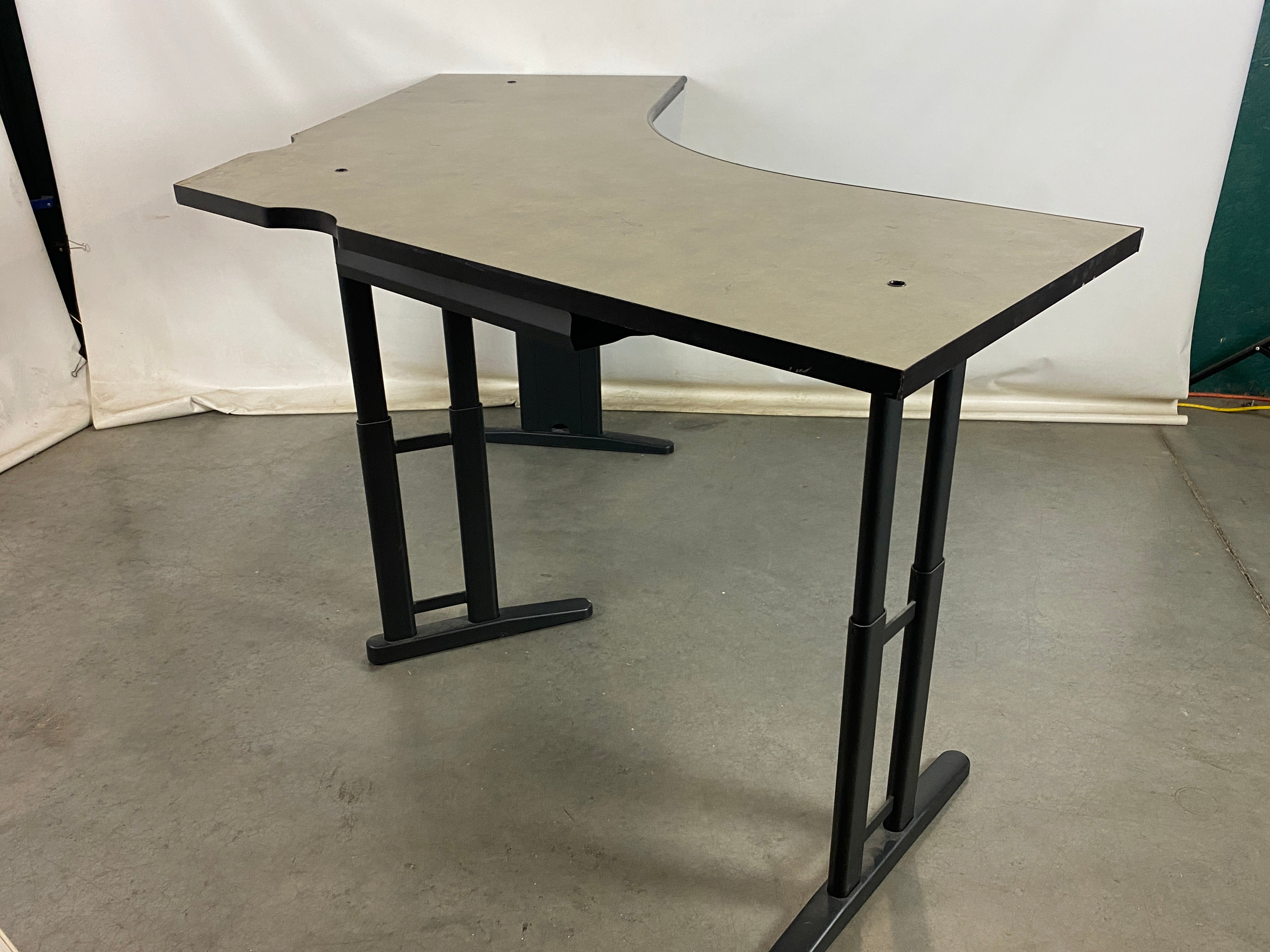 Sis Ergonomics Gray Adjustable Corner Desk