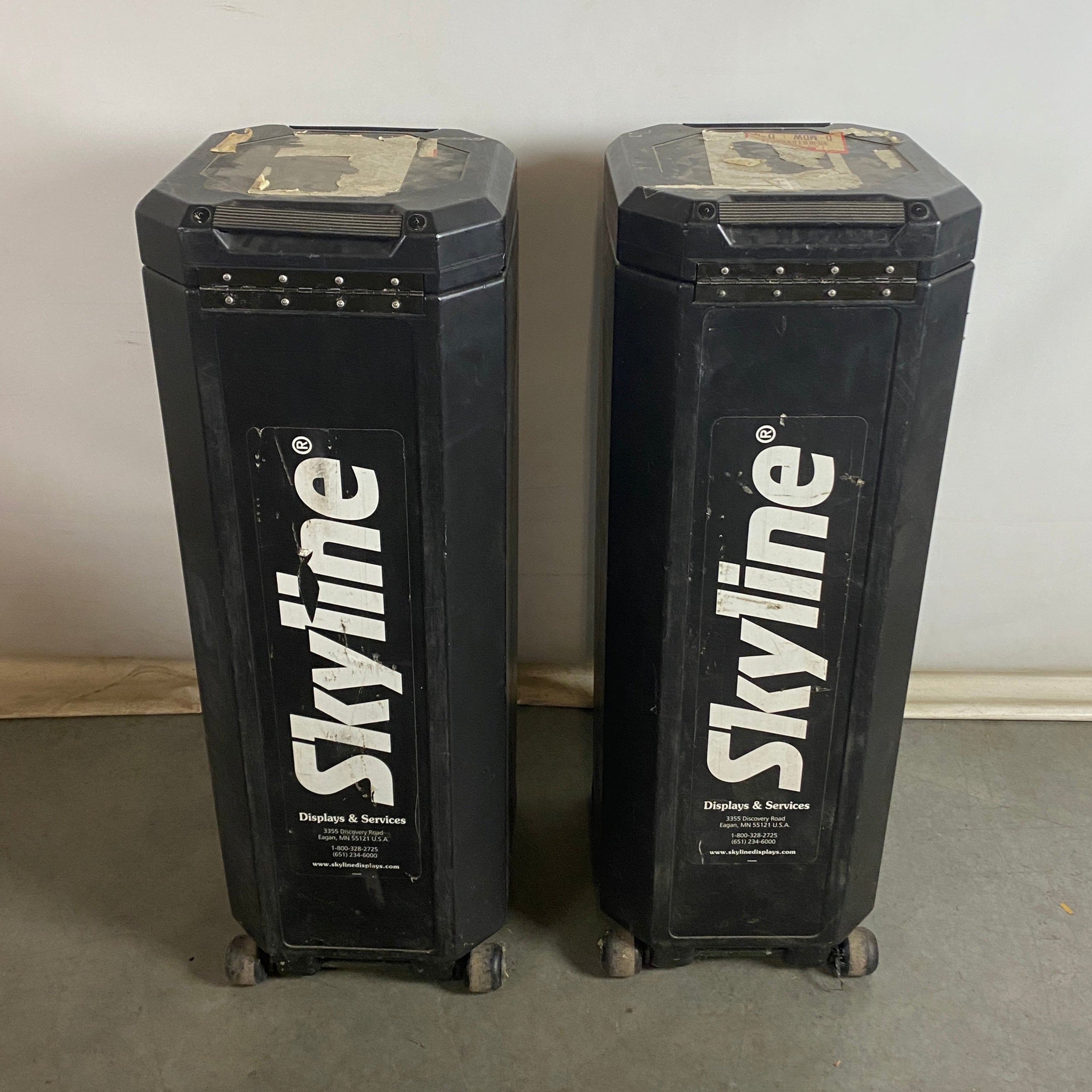Skyline Display and Services Presentation Board and Case