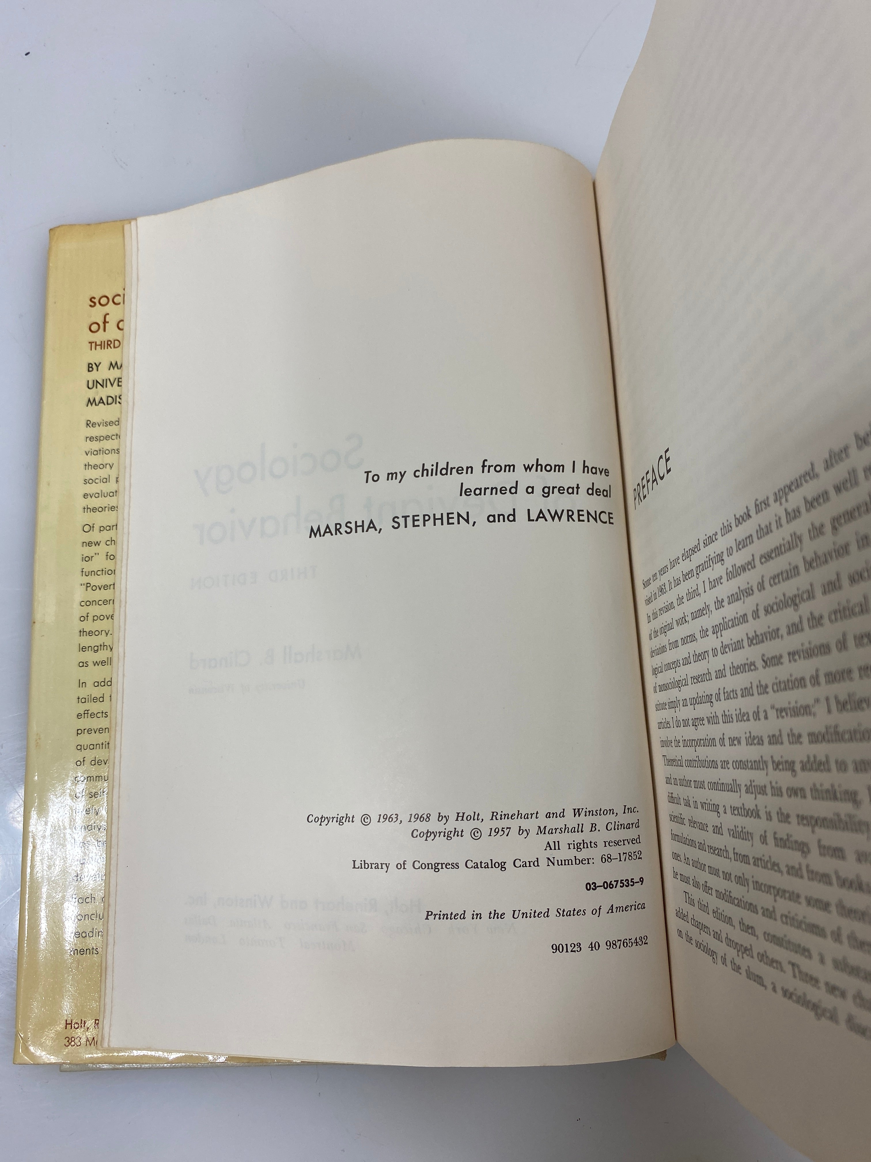 Sociology of Deviant Behavior 3rd Ed. Clinard 1968 HCDJ