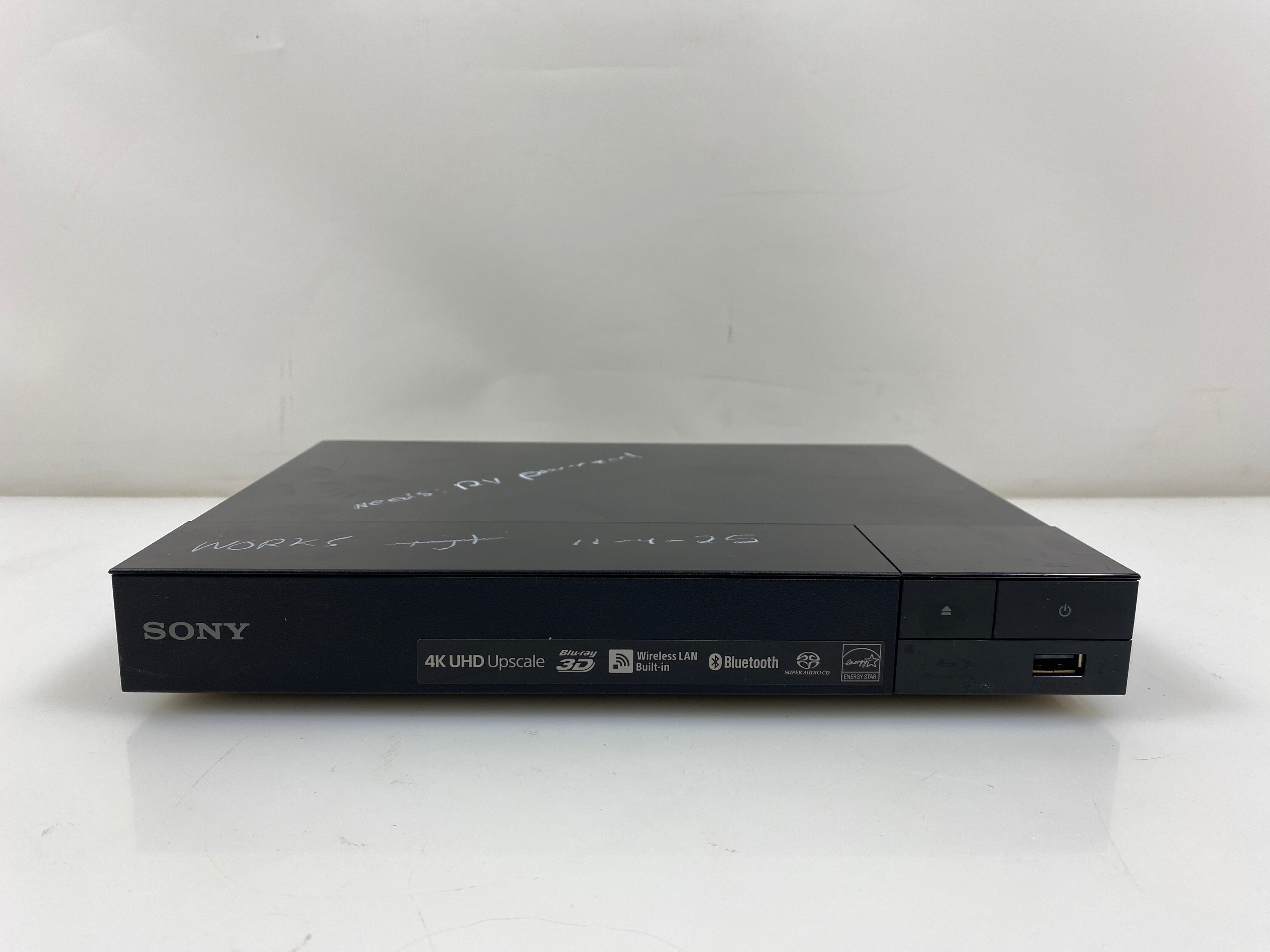 Sony BDP-S6700 Blu-Ray DVD Player with Wi-Fi