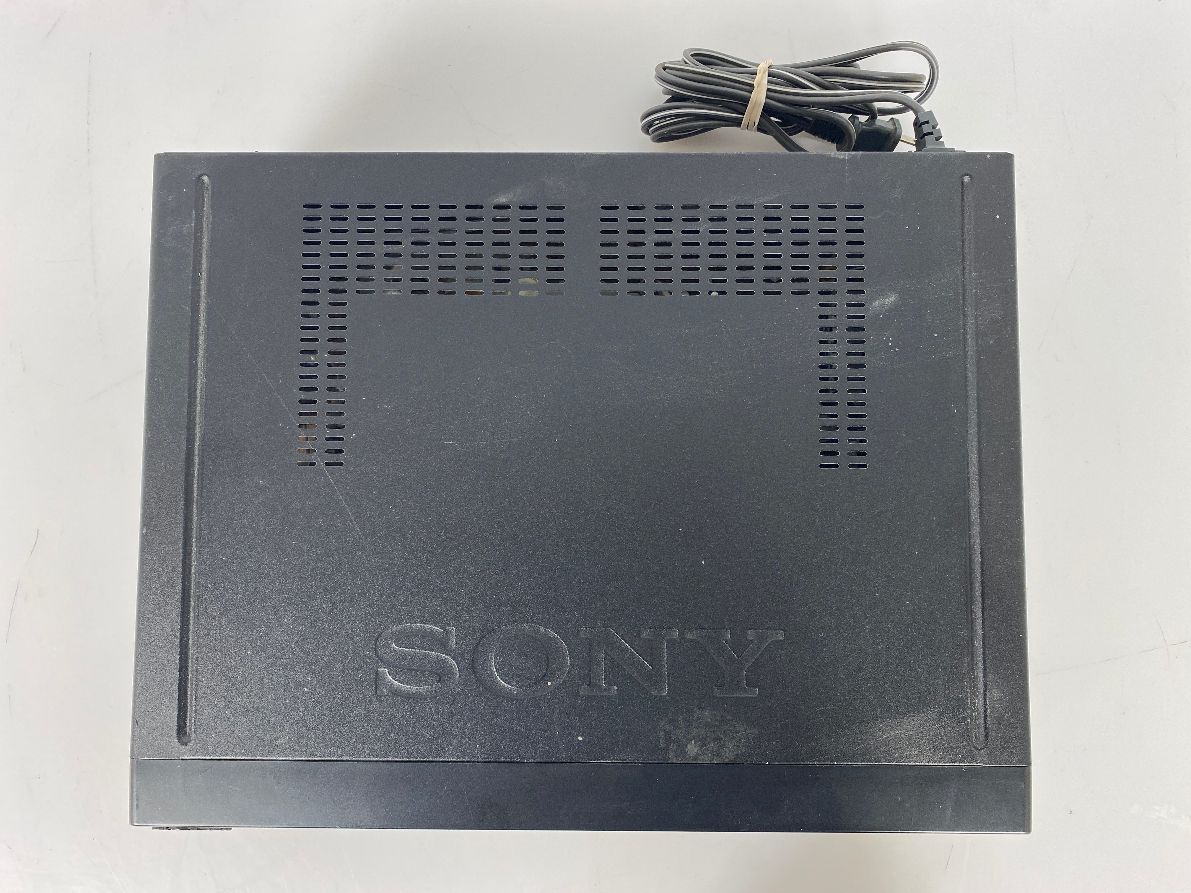 Sony SLV-688HF Video Cassette Recorder VCR