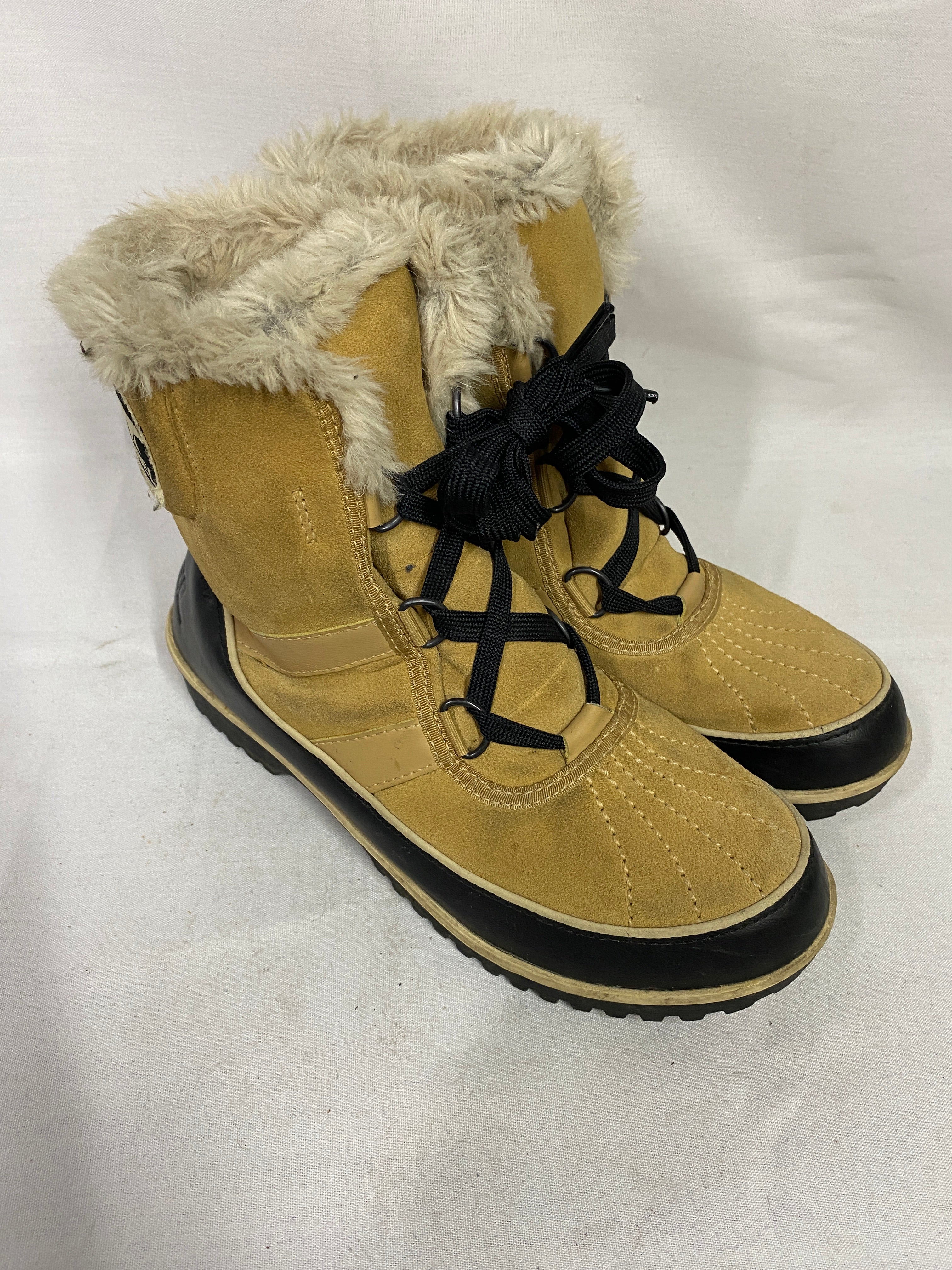Sorel Tivoli II Winter Boots Beige Suede w/ Fur Lining Women's Size 7.5