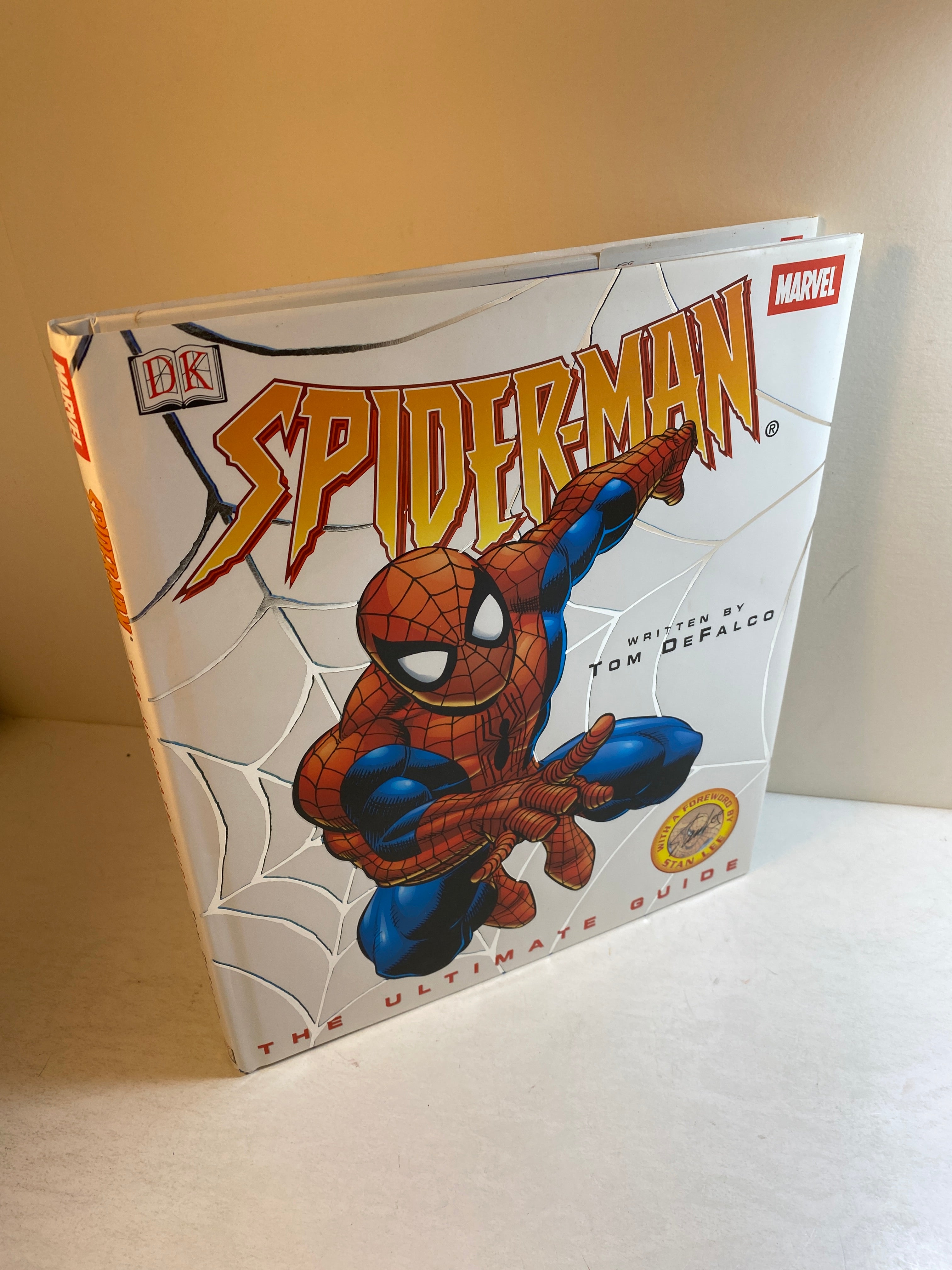 Spiderman Ultimate Guide Tom DeFalco HCDJ 2001