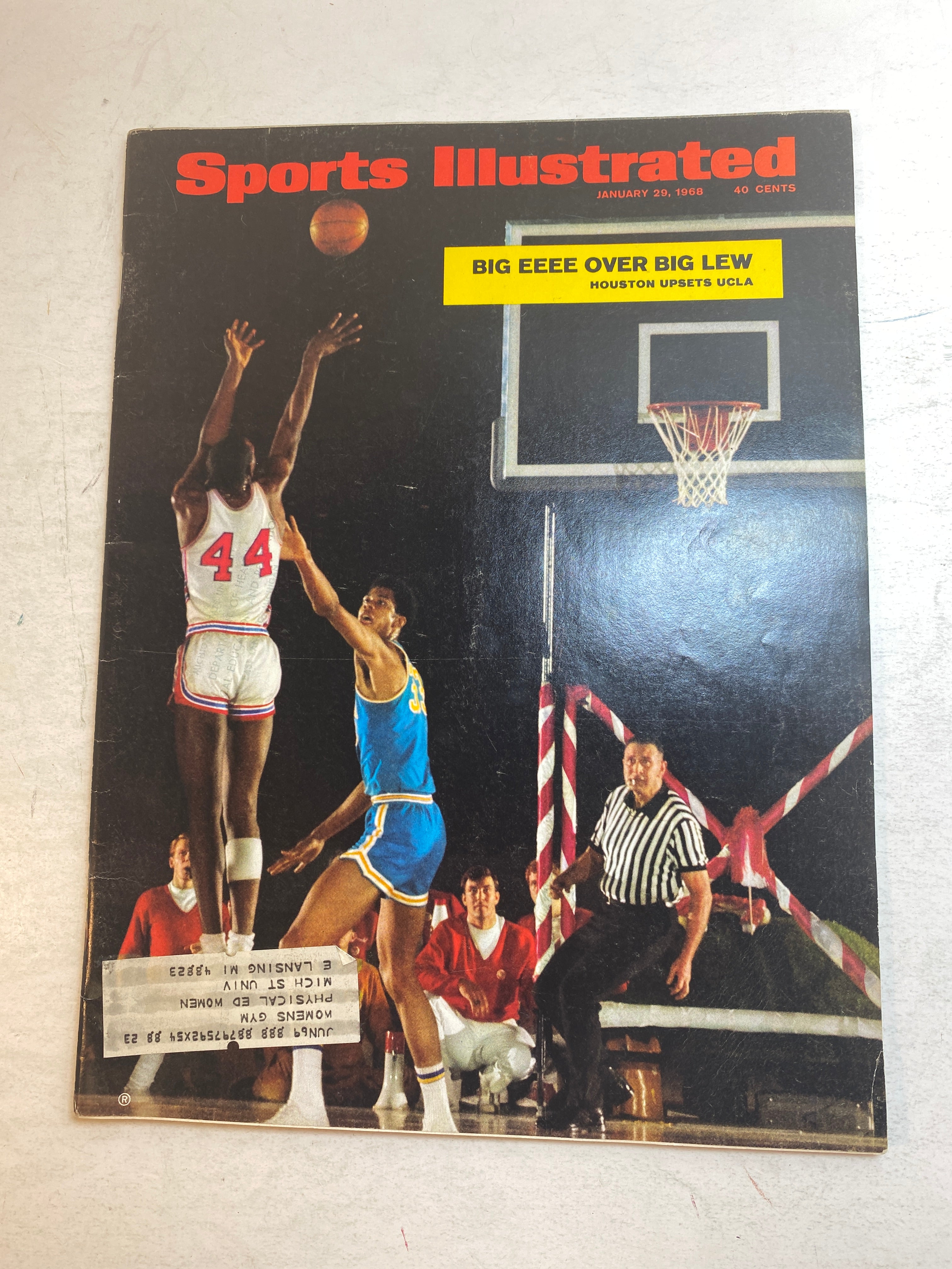 Sports Illustrated January 29, 1968 Elvin Hayes Kareem Abdul Jabbar