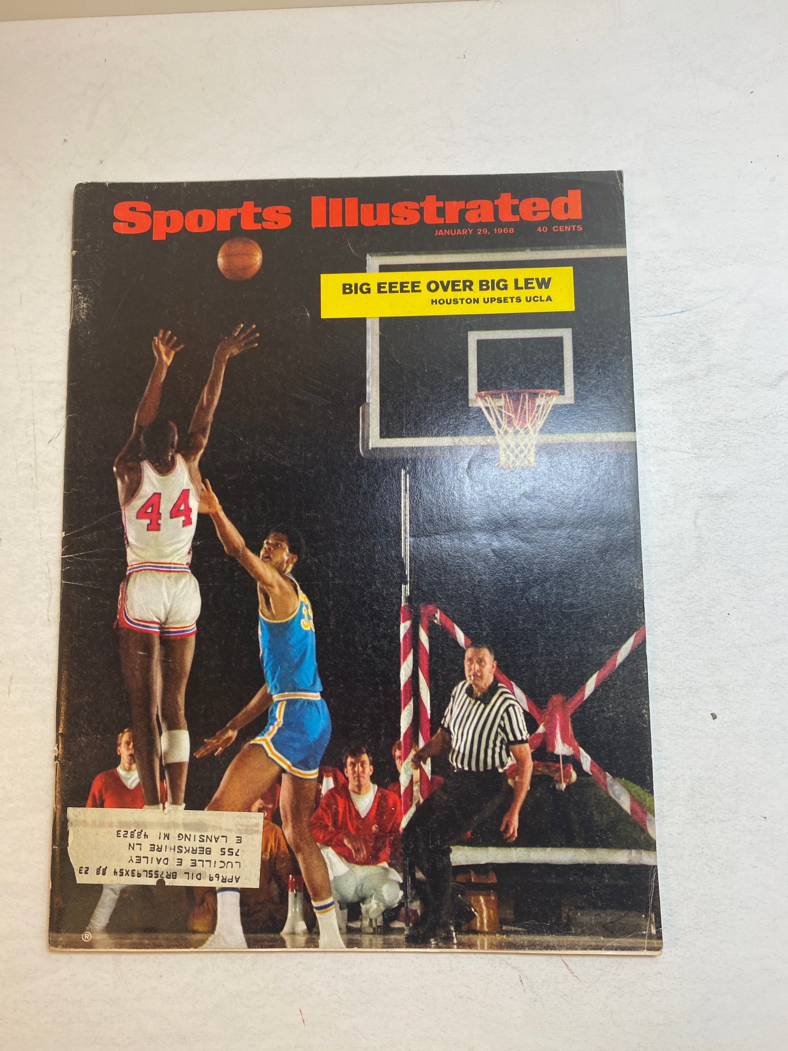 Sports Illustrated January 29, 1968 Elvin Hayes Kareem Abdul Jabbar