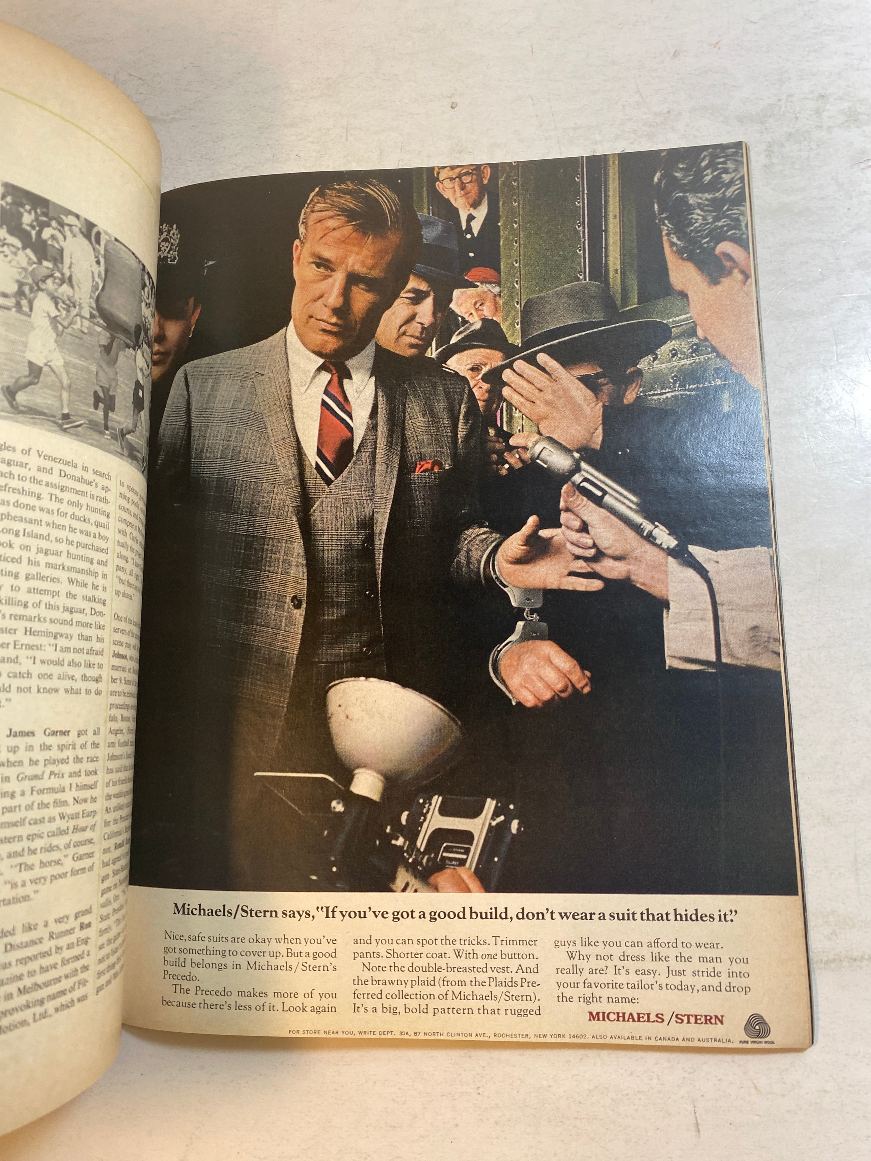 Sports Illustrated October 23 1967 New York Knicks