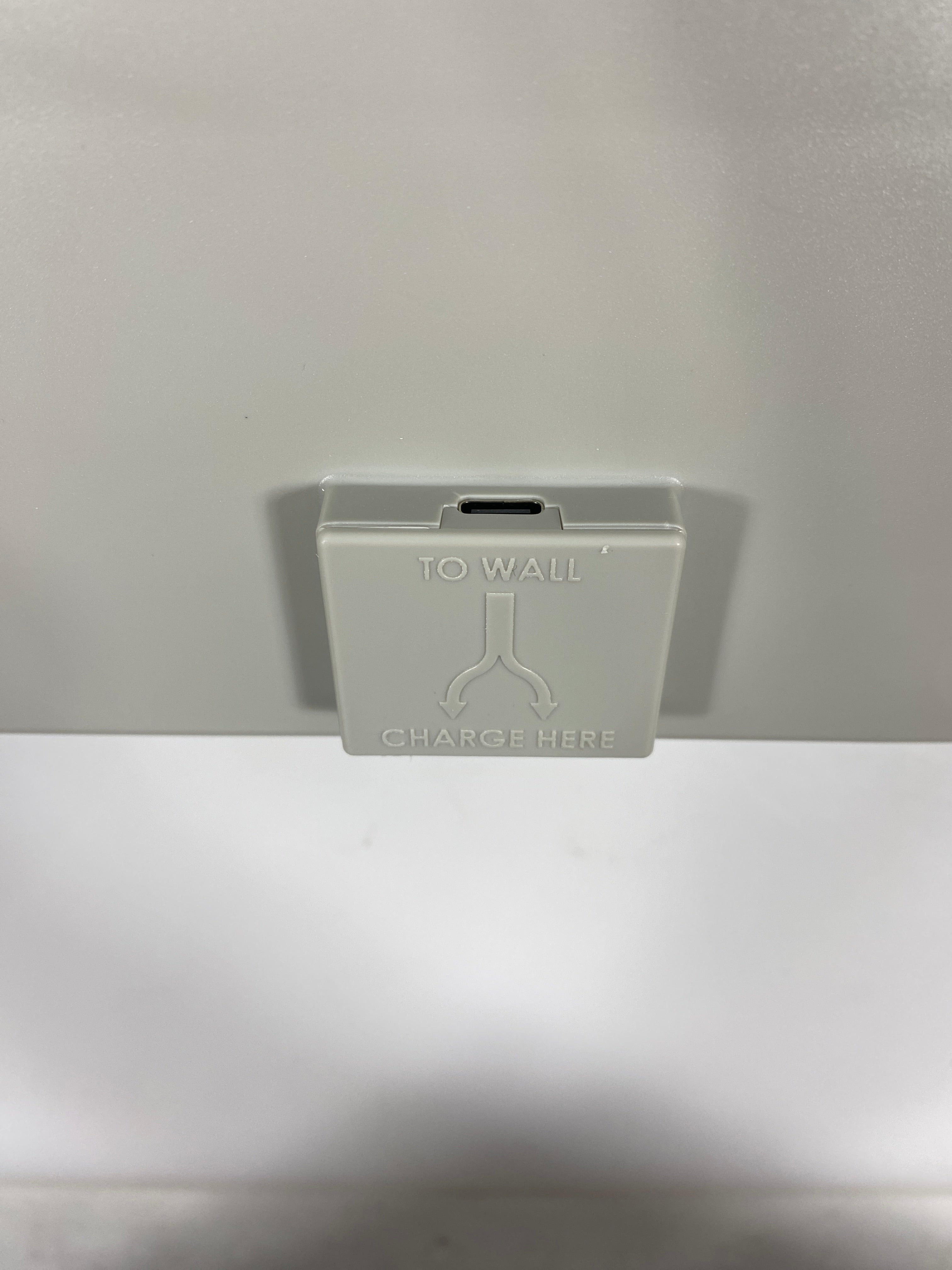 Squirrel Grey Electric Bedside Perch