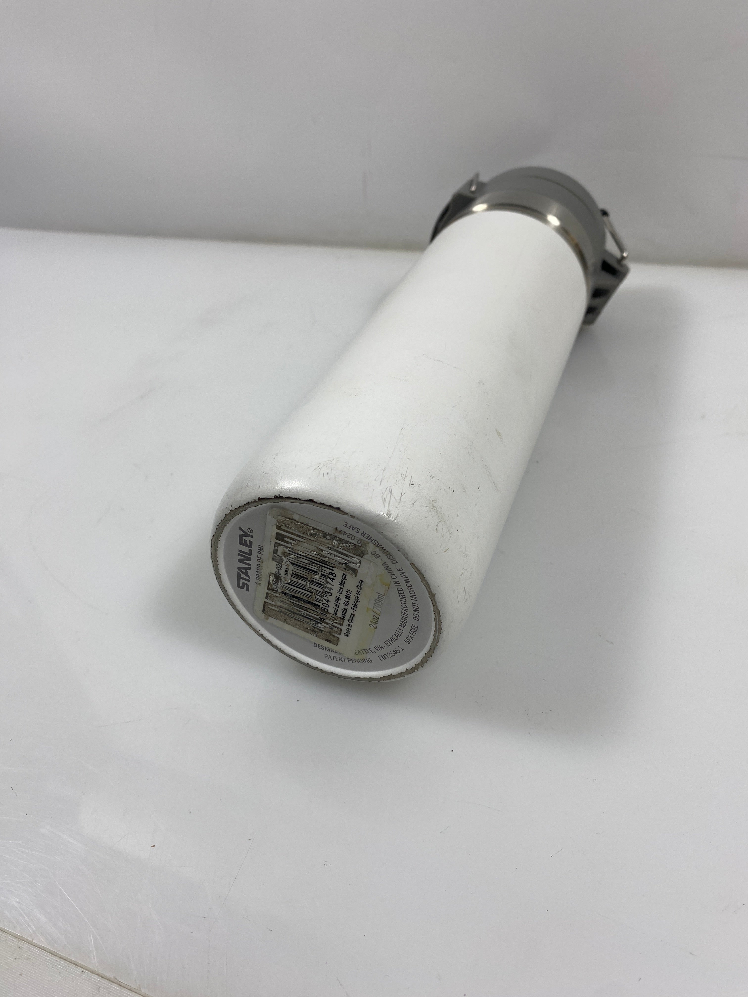 Stanley White and Grey The Quick Flip Go Bottle 24oz