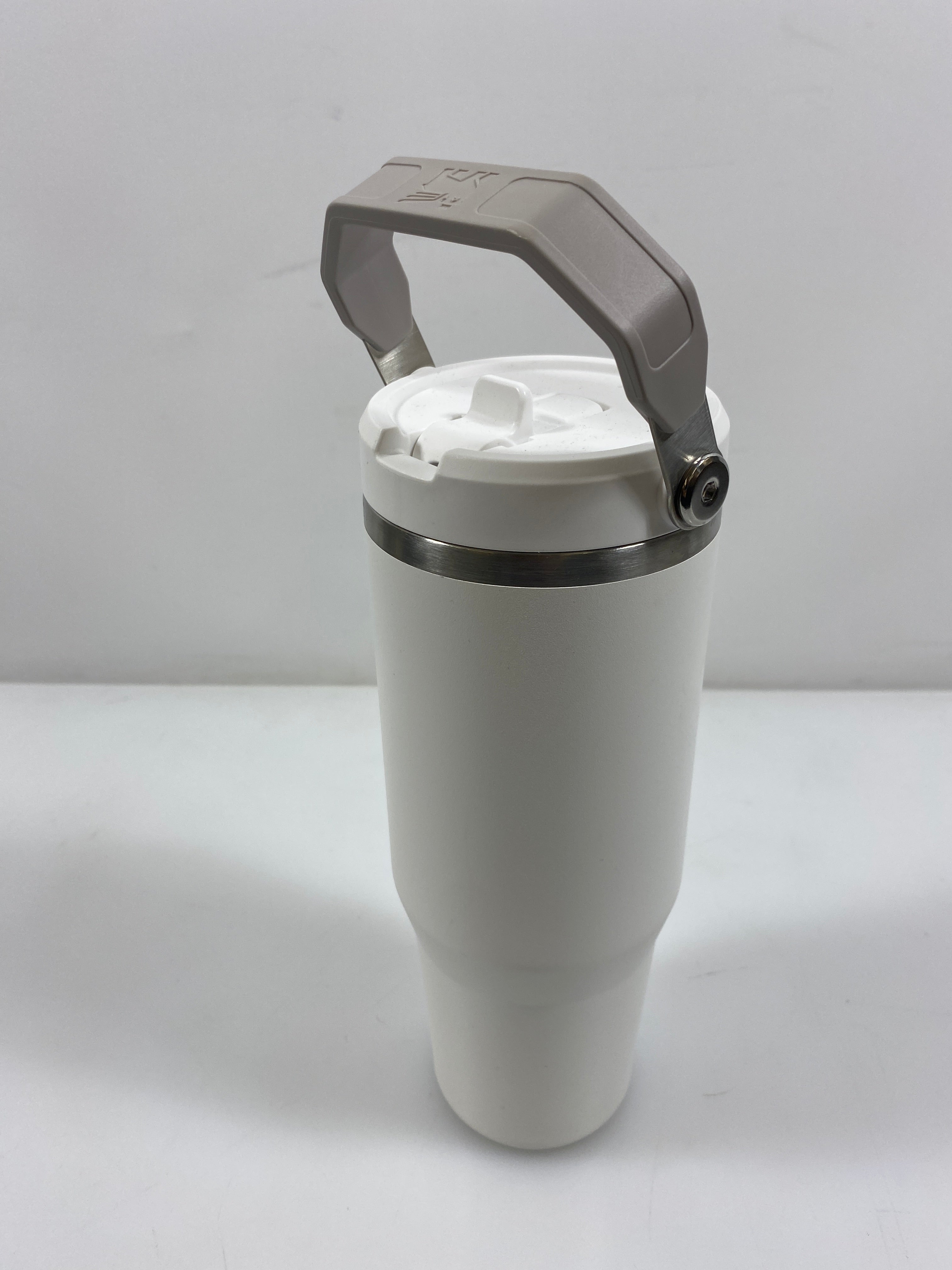 Stanley White IceFlow Flip Straw Tumbler 30oz