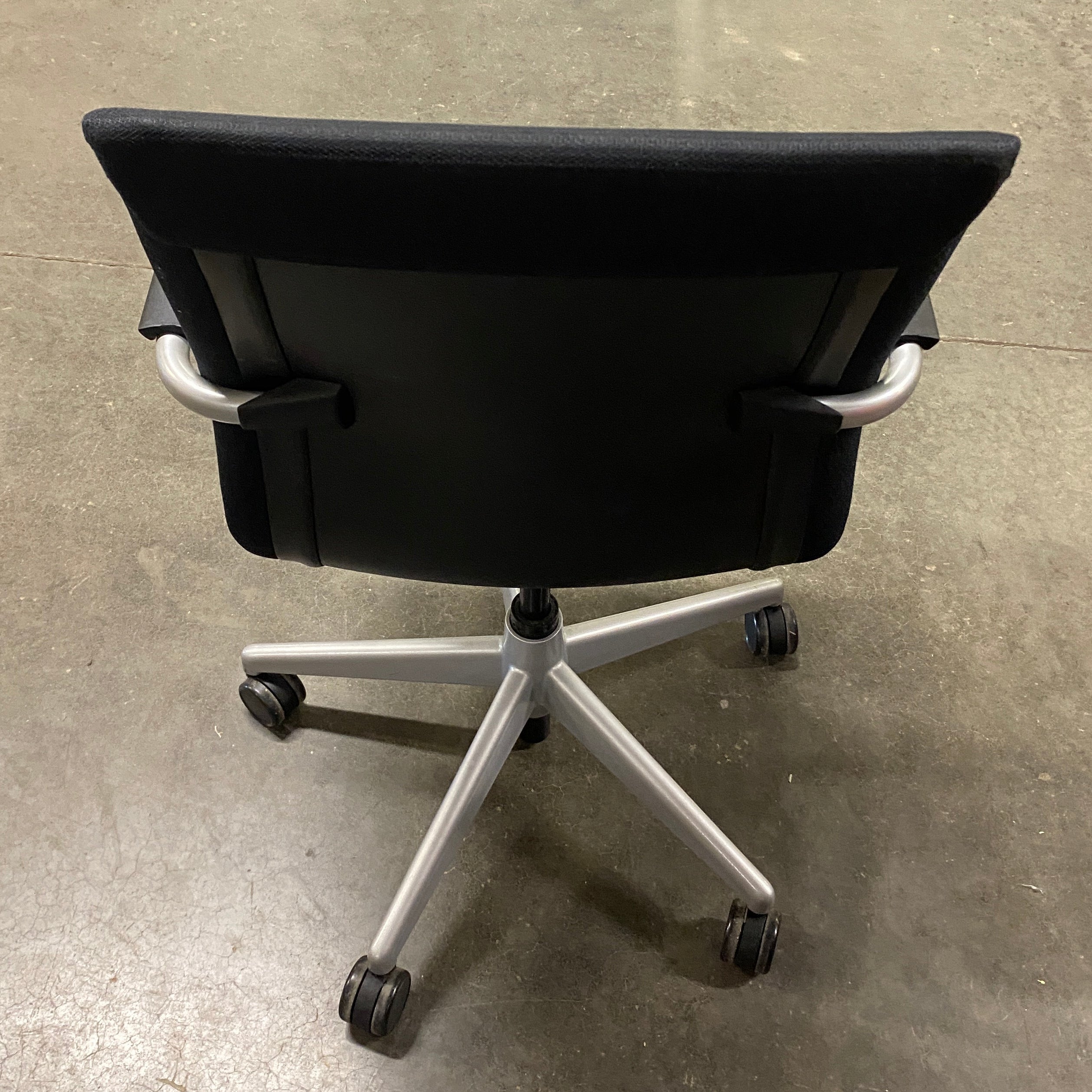 Steelcase #4321423 Grey Upholstered Adjustable Office Square Back Chair