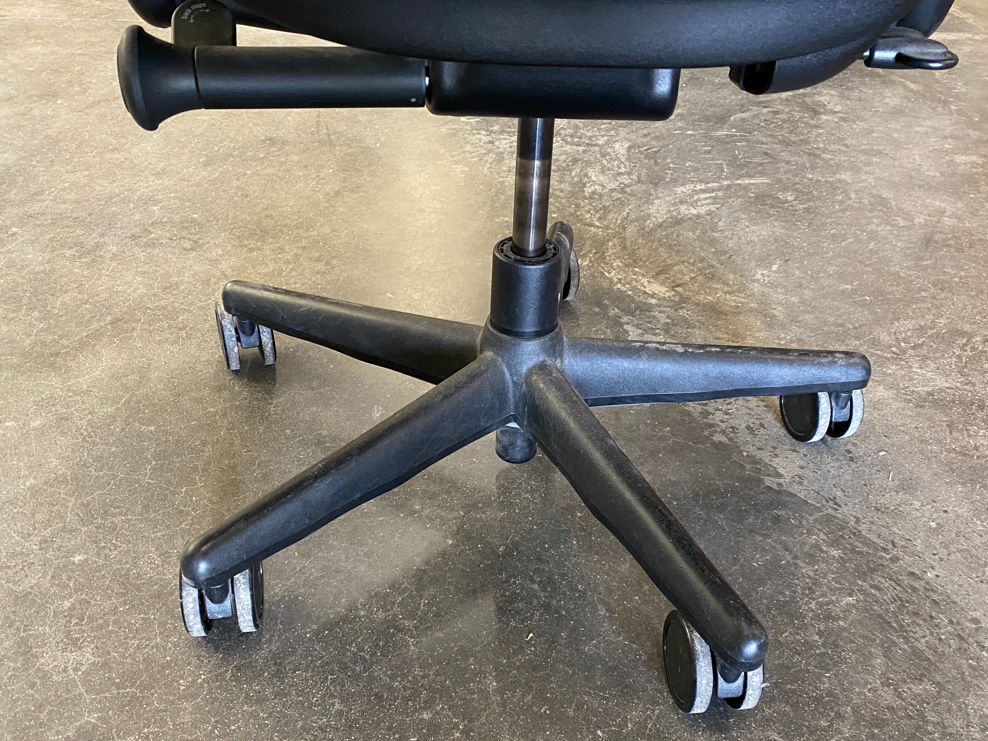 Steelcase #4621210 Black Upholstered Adjustable Office Chair