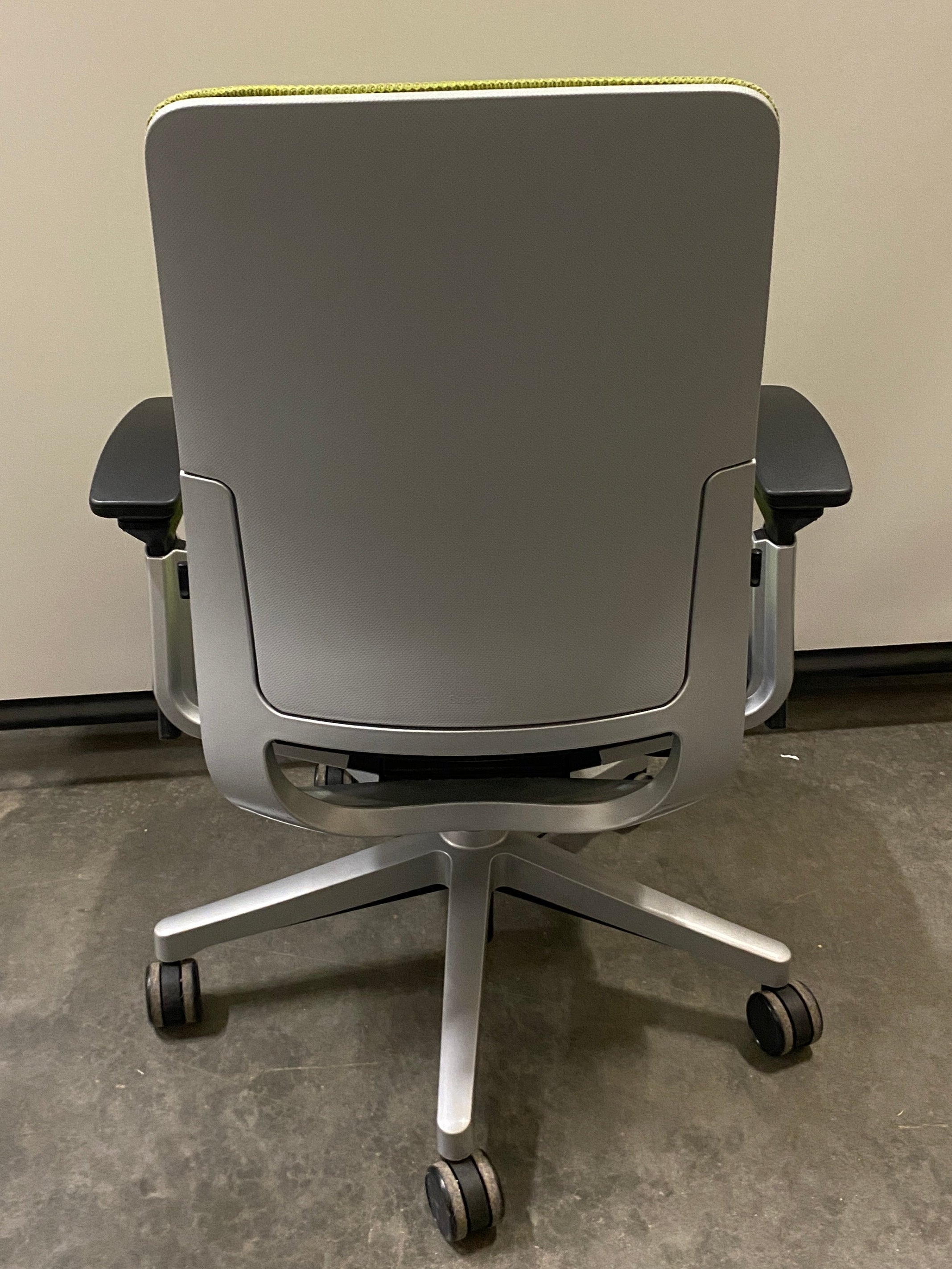 Steelcase #4821418 Green Mesh Adjustable Office Chair