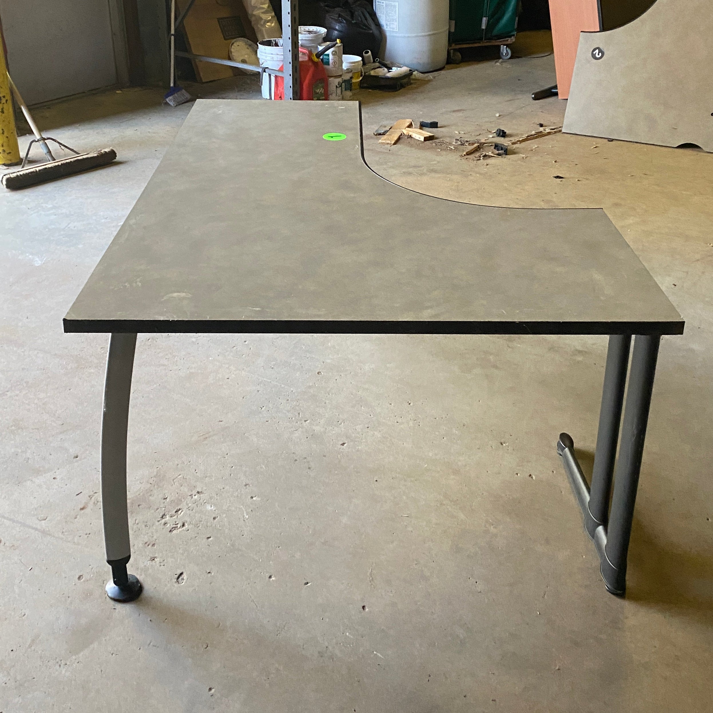 Steelcase #UEC2286RP Laminate Corner Desk (Right Curve) Variant #1