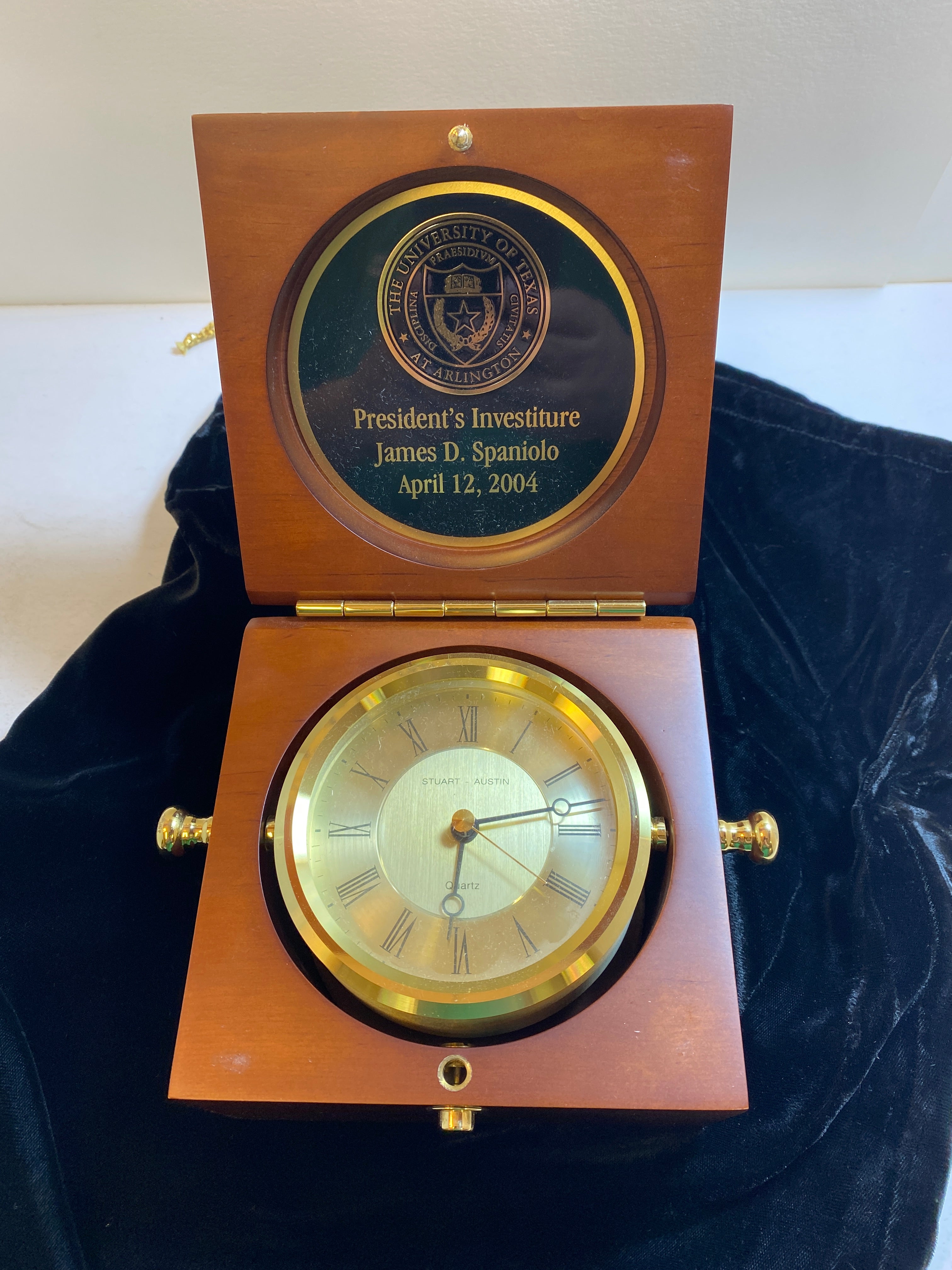 Stuart Austin Desk Clock Texas Arlington University 2004