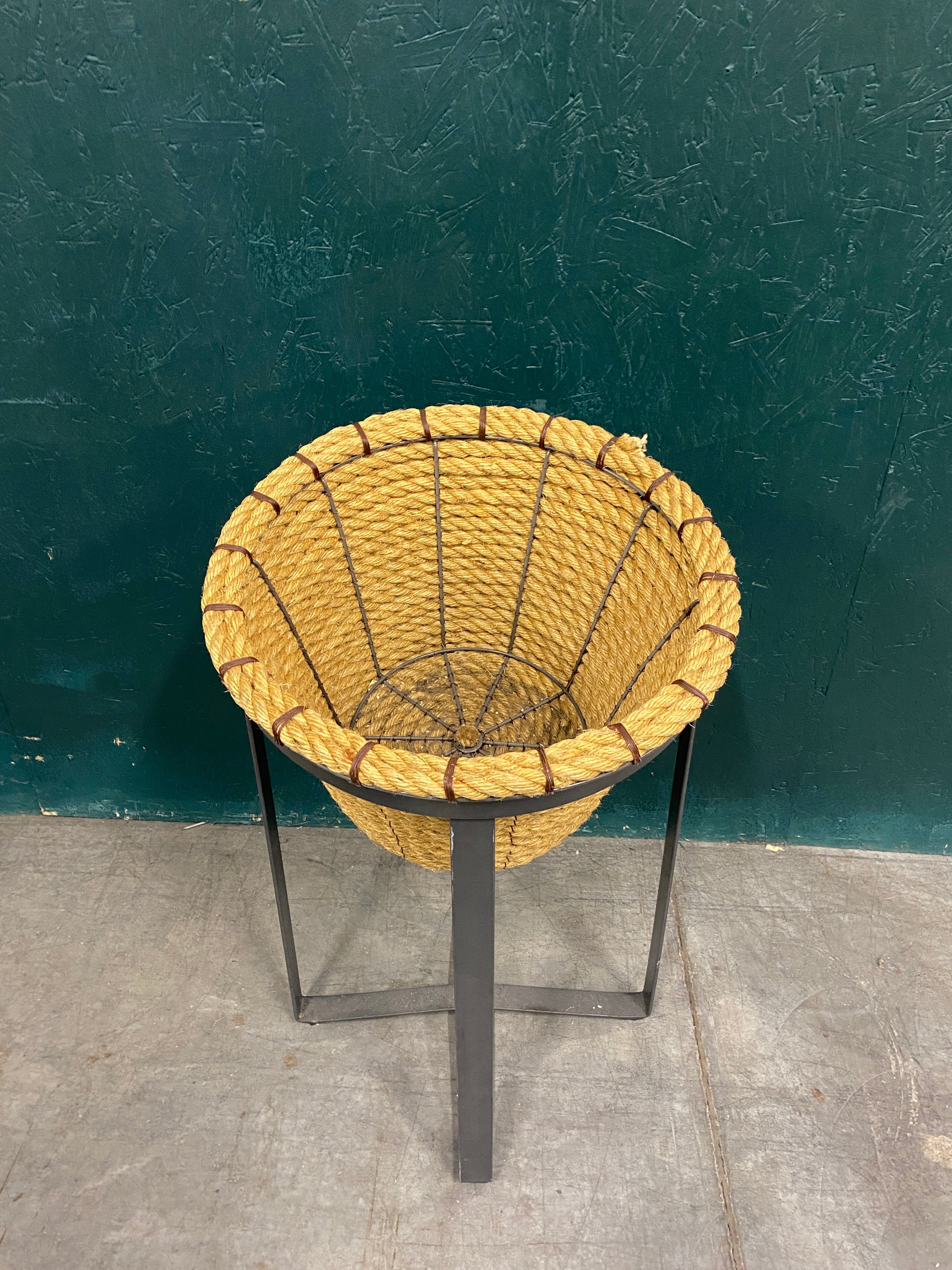 Tall Rustic Rope Basket Display Stand