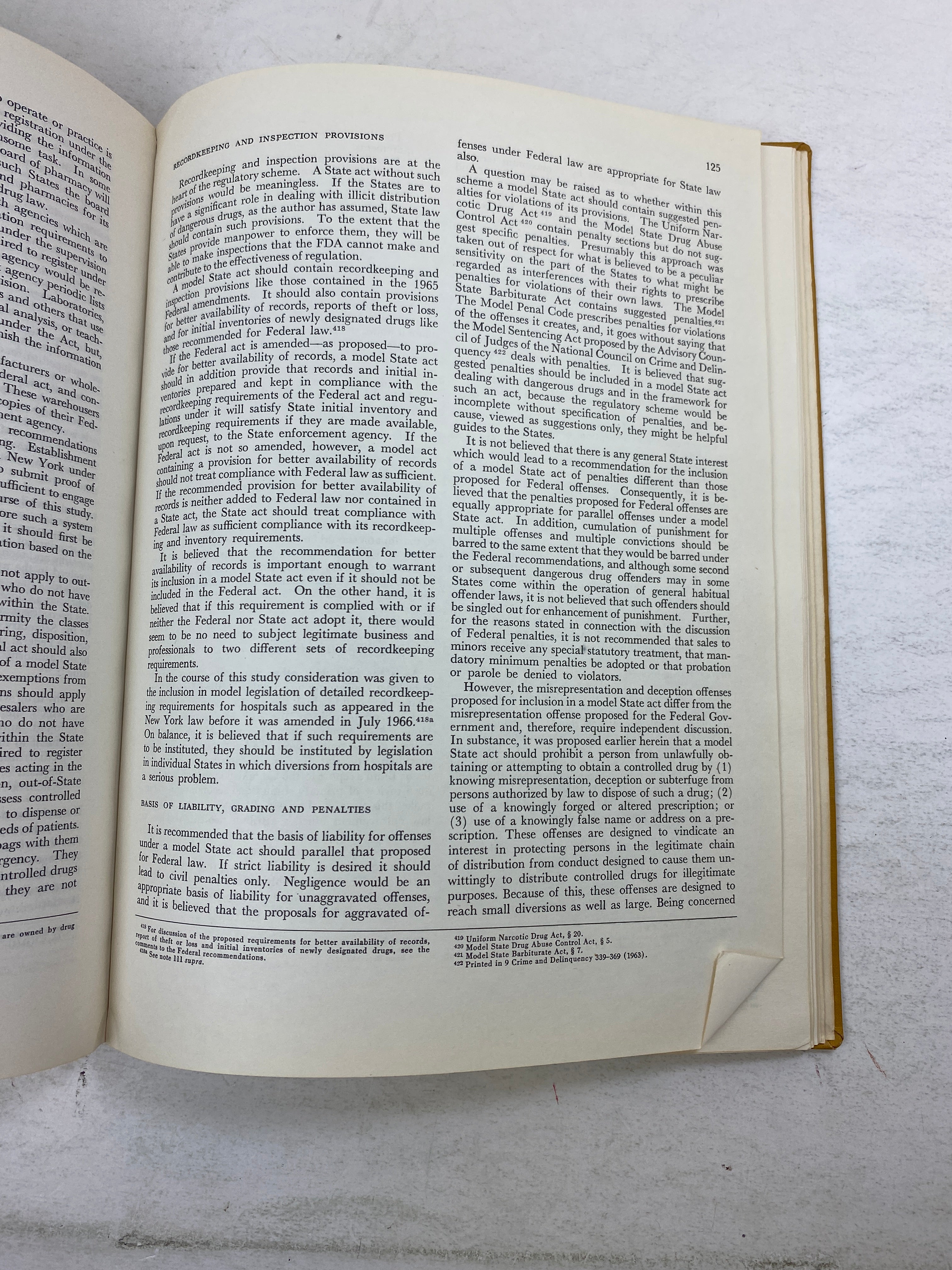 Task Force Report Narcotics and Drug Abuse Ex-library 1967 HC