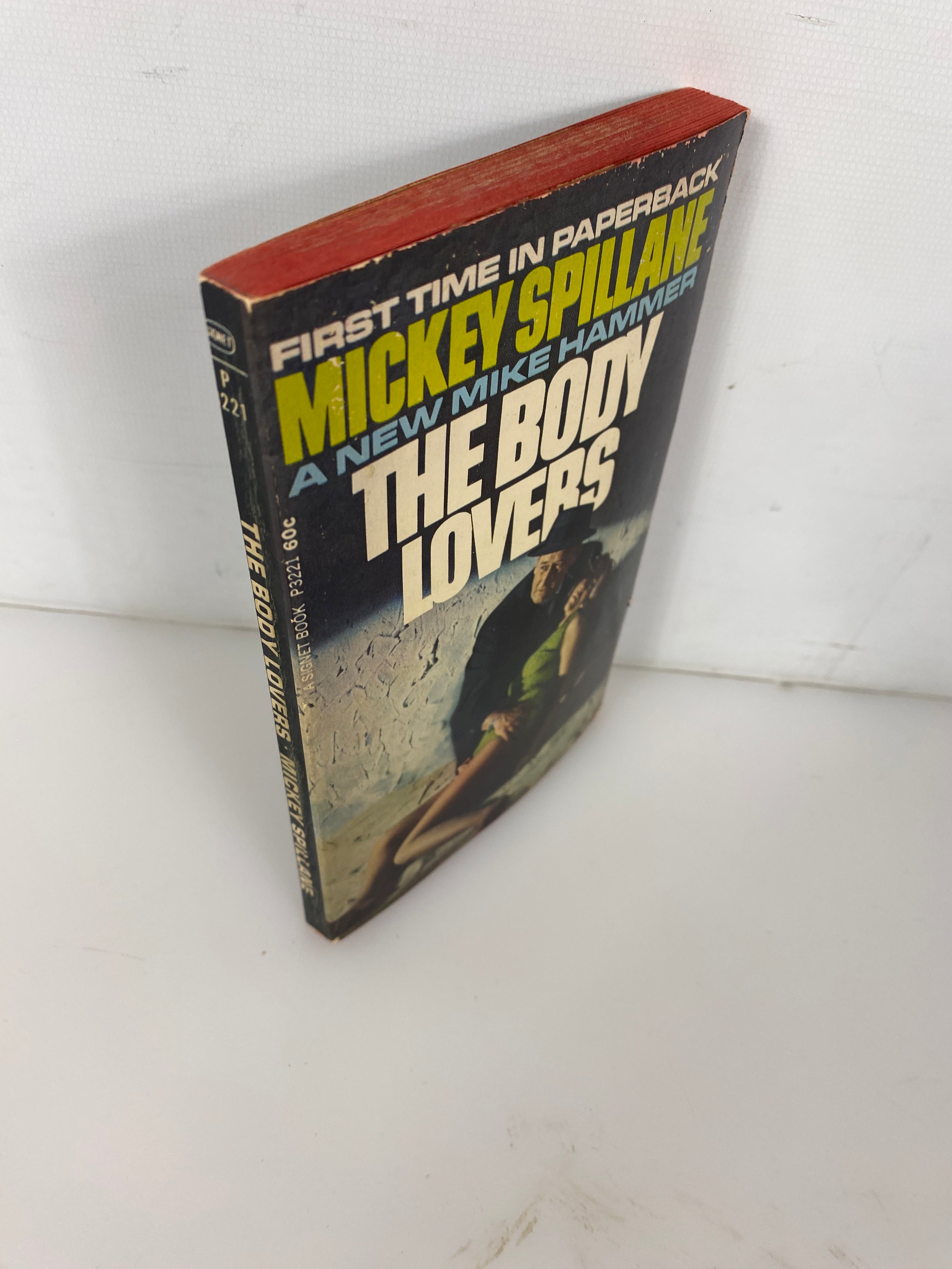 The Body Lovers Mickey Spillane Mike Hammer paperback 1967