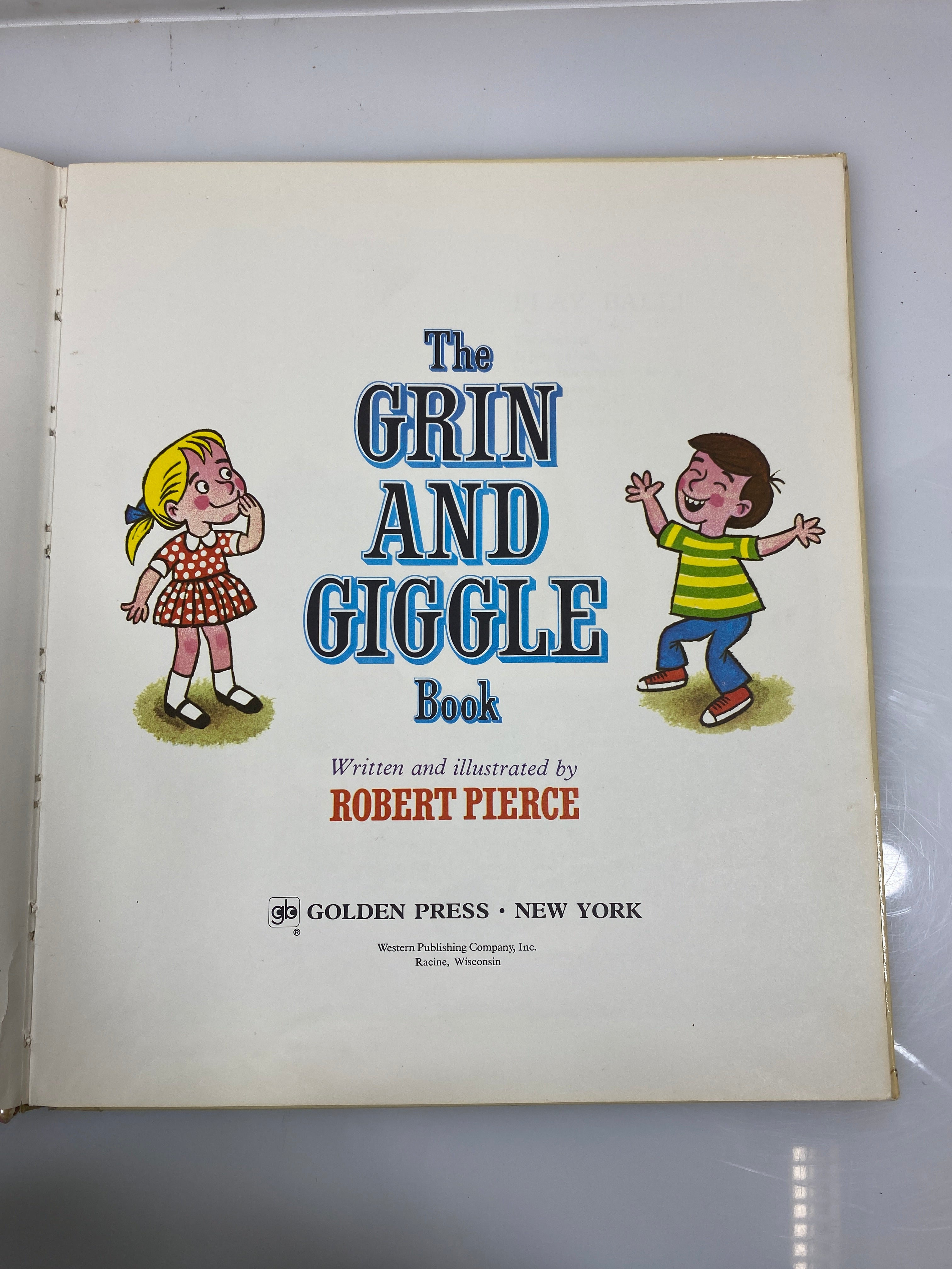 The Grin and Giggle Book by Pierce 1972 HC