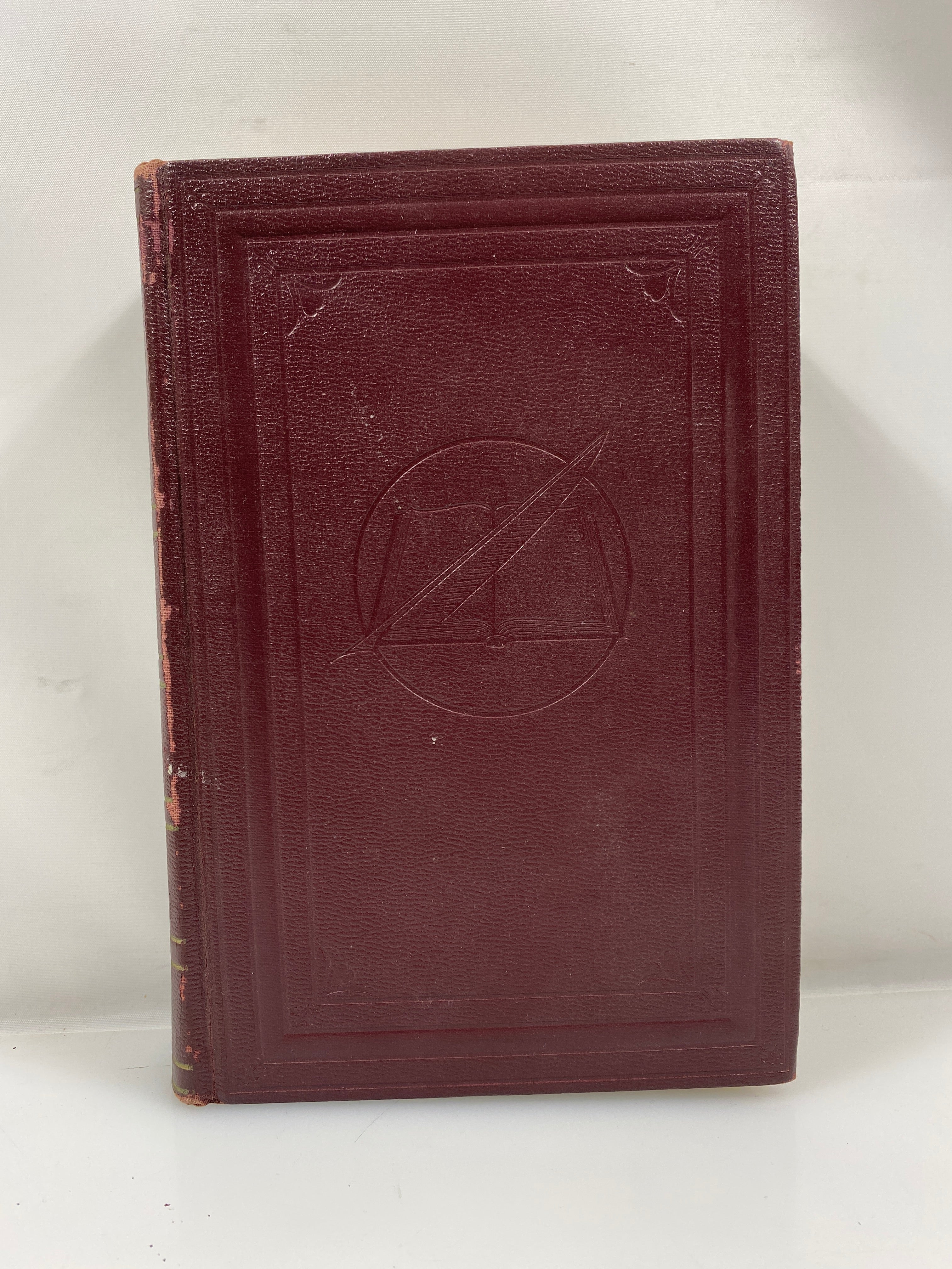 The new Dictionary of Thought Edwards Standard Book Co. 1954 HC