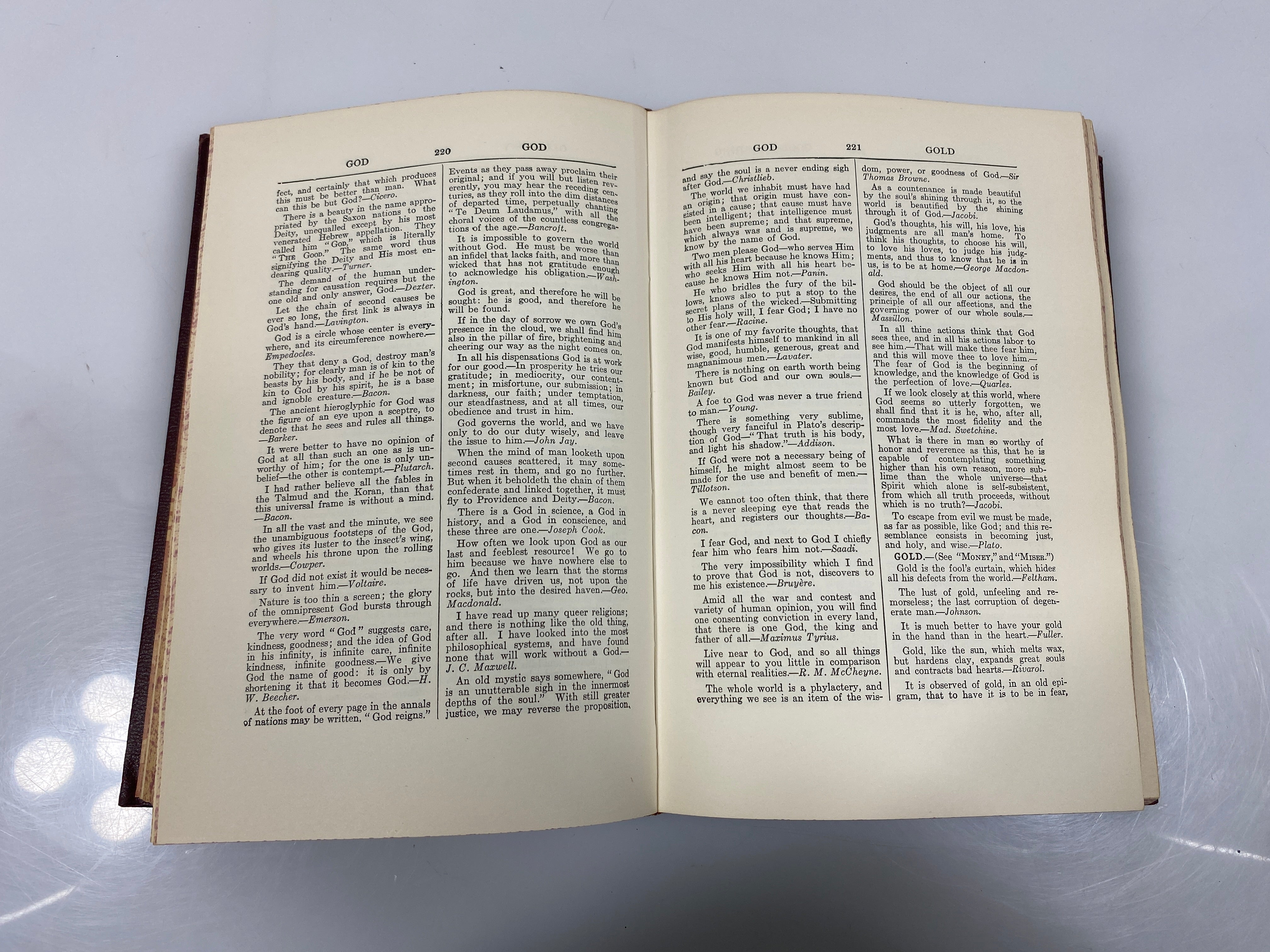 The new Dictionary of Thought Edwards Standard Book Co. 1954 HC