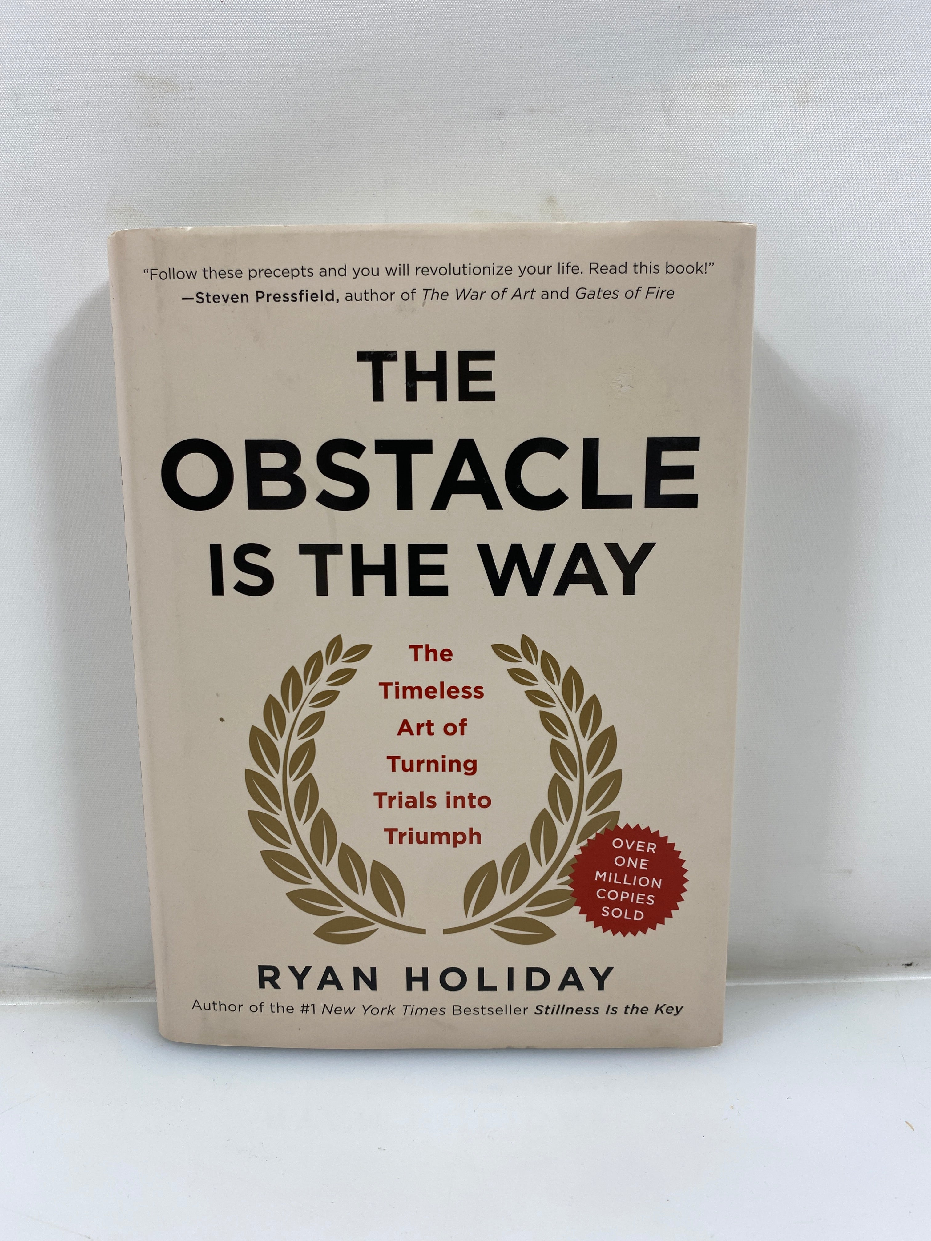 The Obstacle is the Way by Ryan Holiday 2014 HCDJ