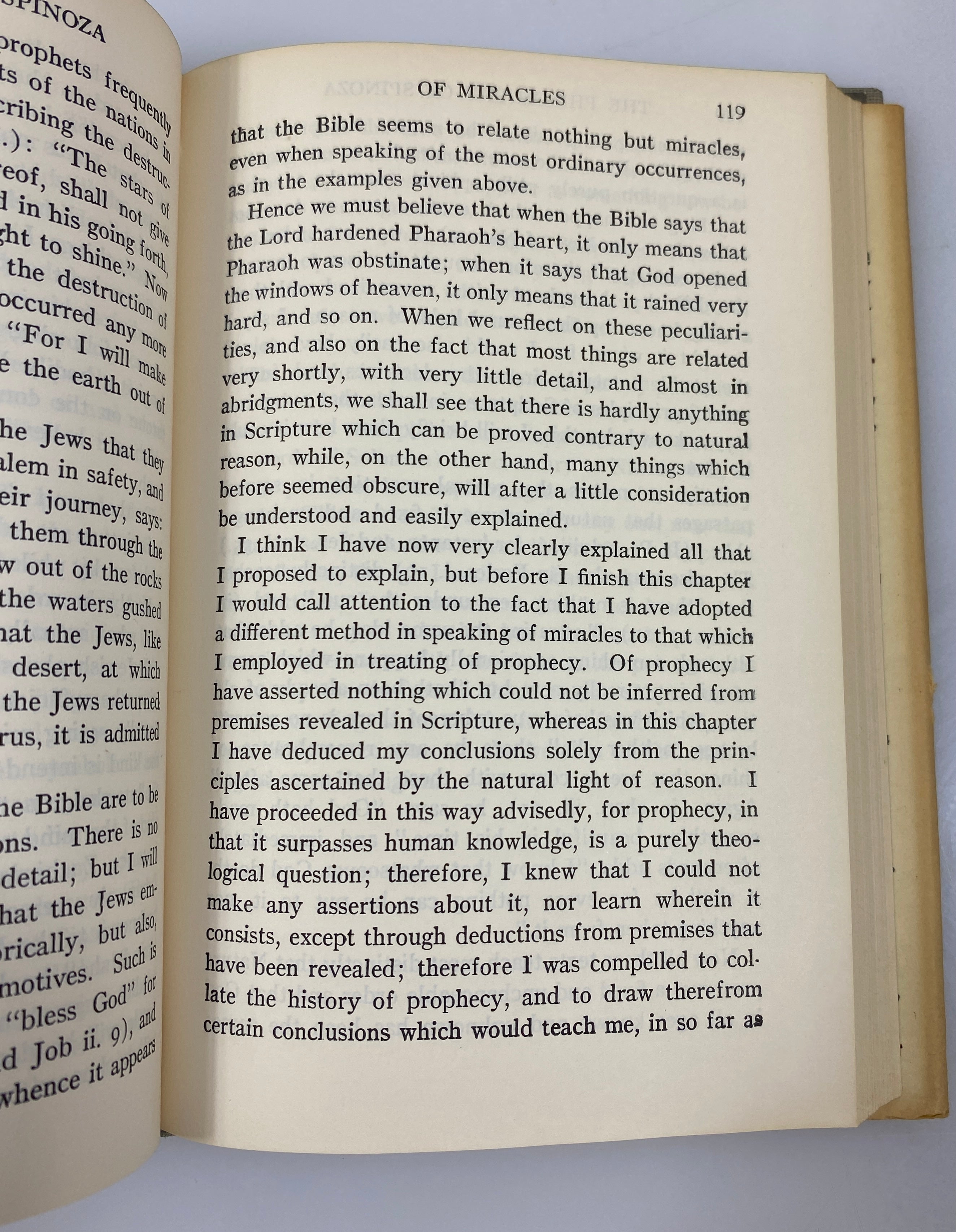 The Philosophy of Spinoza The Modern Library 1954 HCDJ