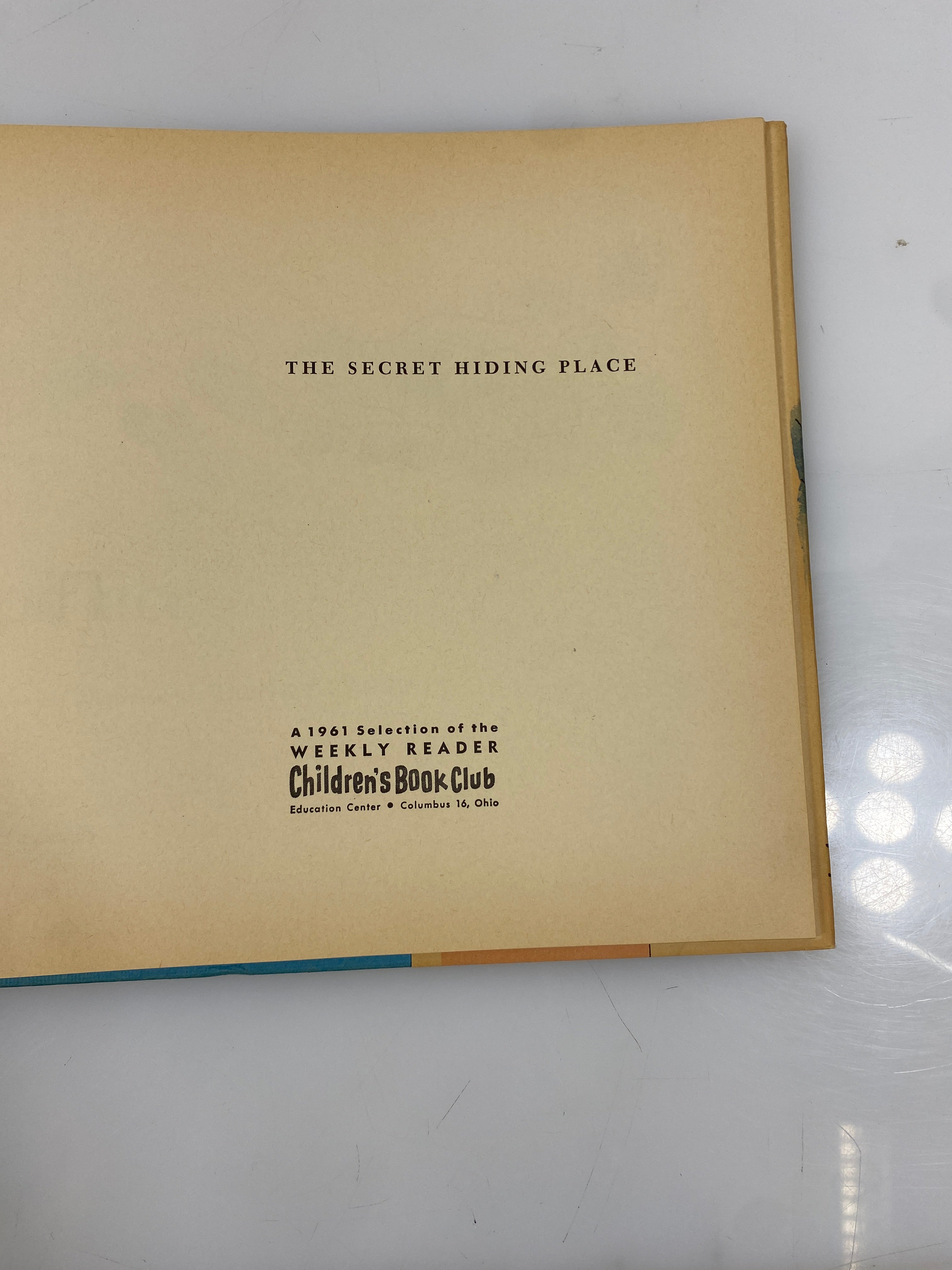 The Secret Hiding Place Bennett 1st Ed. 1961 HCDJ