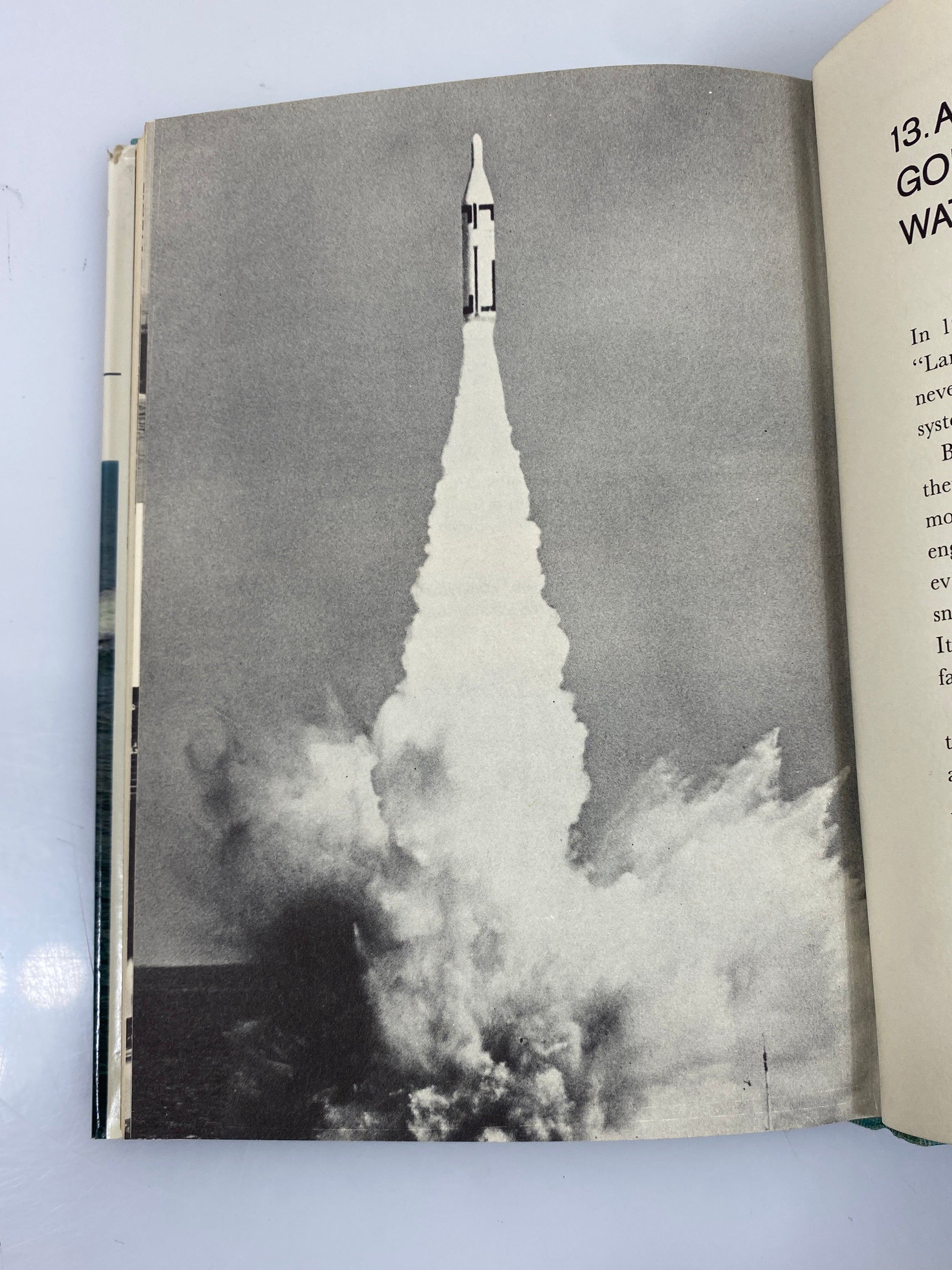 The Story of Submarines George Weller Random House 1962 HCDJ