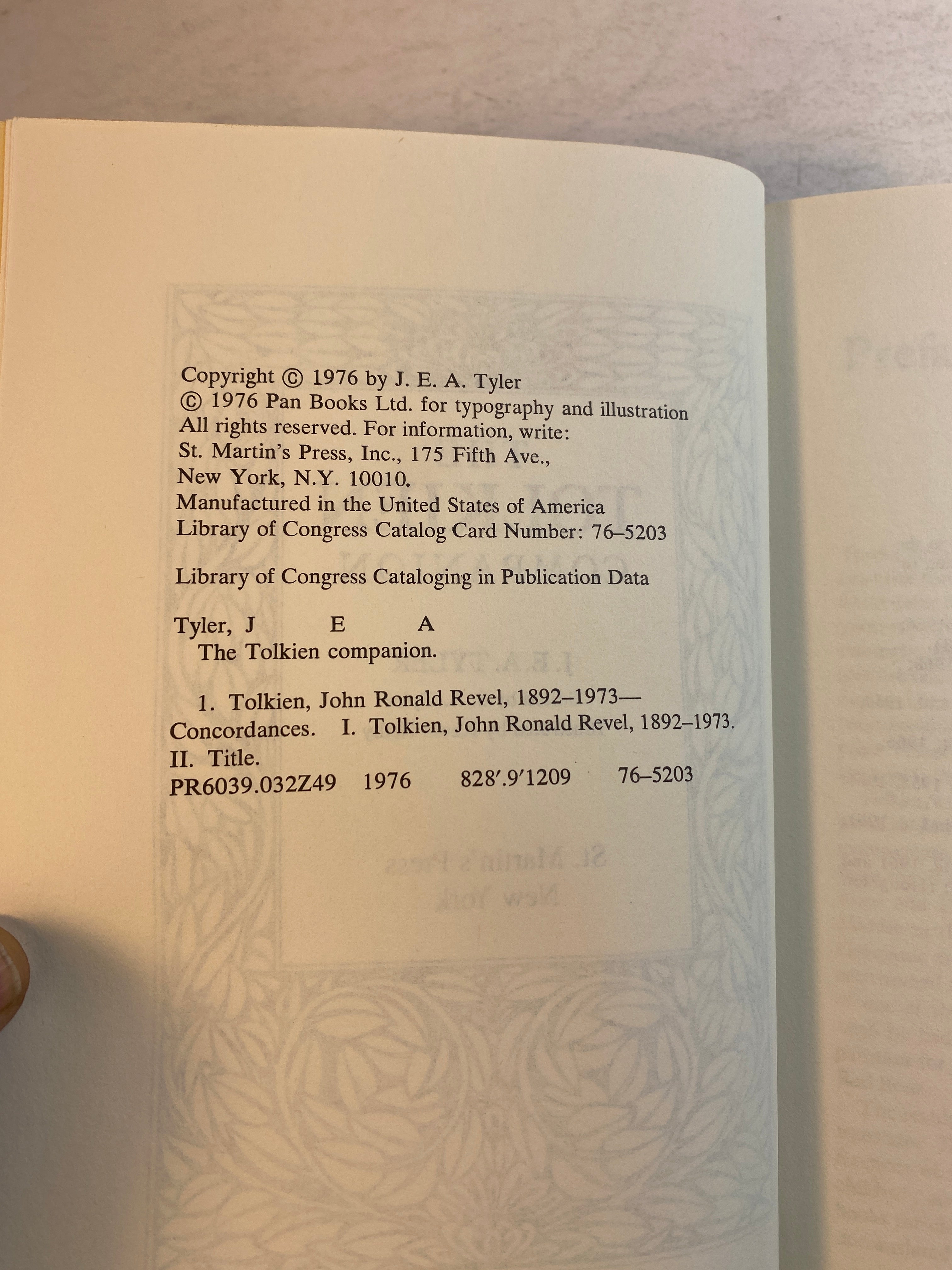 The Tolkien Companion JEA Tyler HCDJ 1976